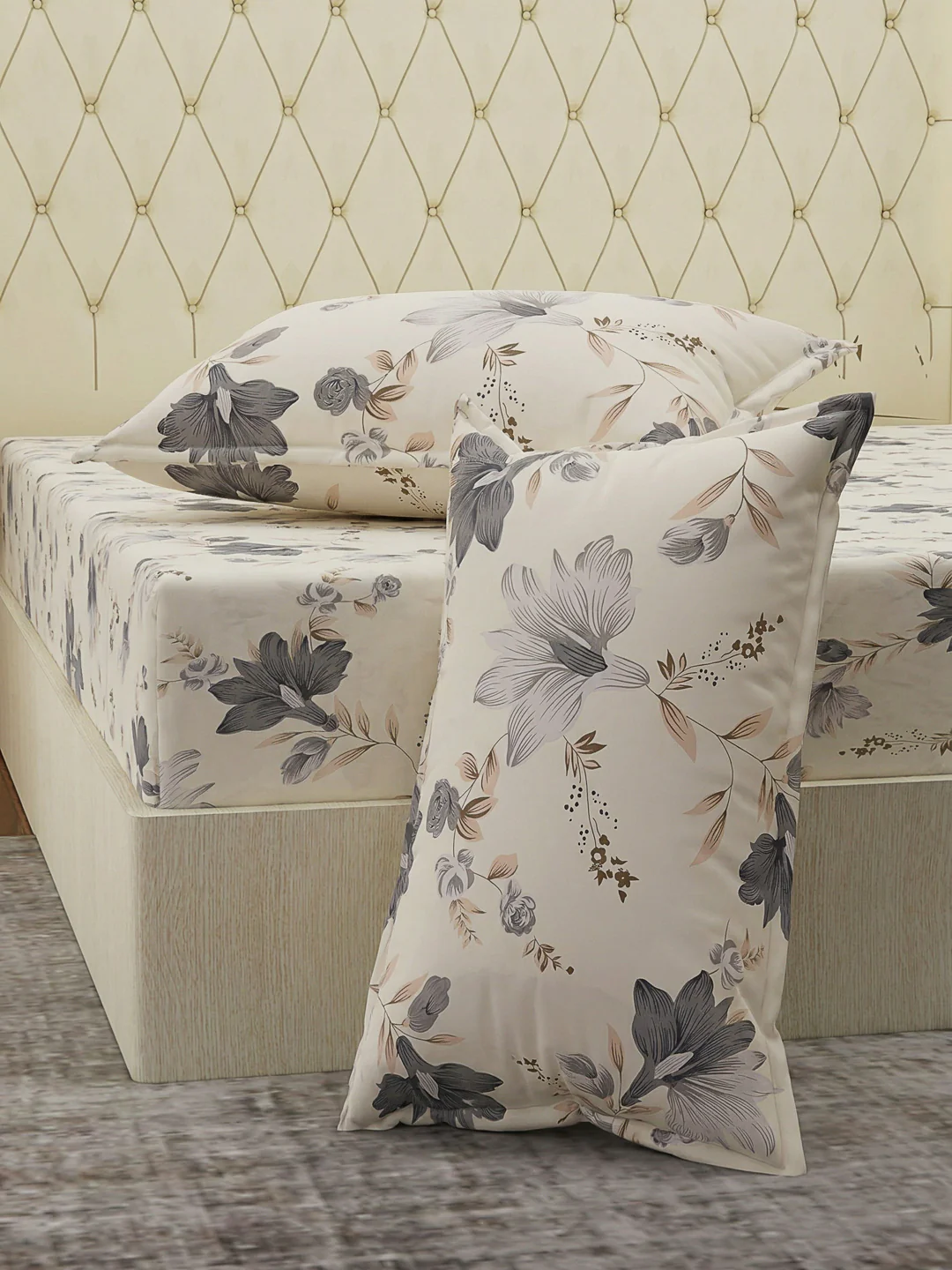 120 GSM Polyester Double Bed Bedsheet with 2 Pillow Covers Clara Collection - Image 5