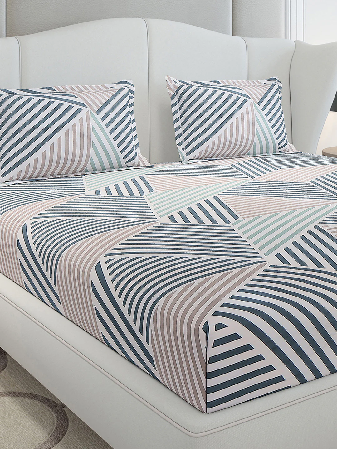 120 GSM Polyester Queen Size 1 Bedsheet with 2 Pillow Covers (Occasion) - Image 4