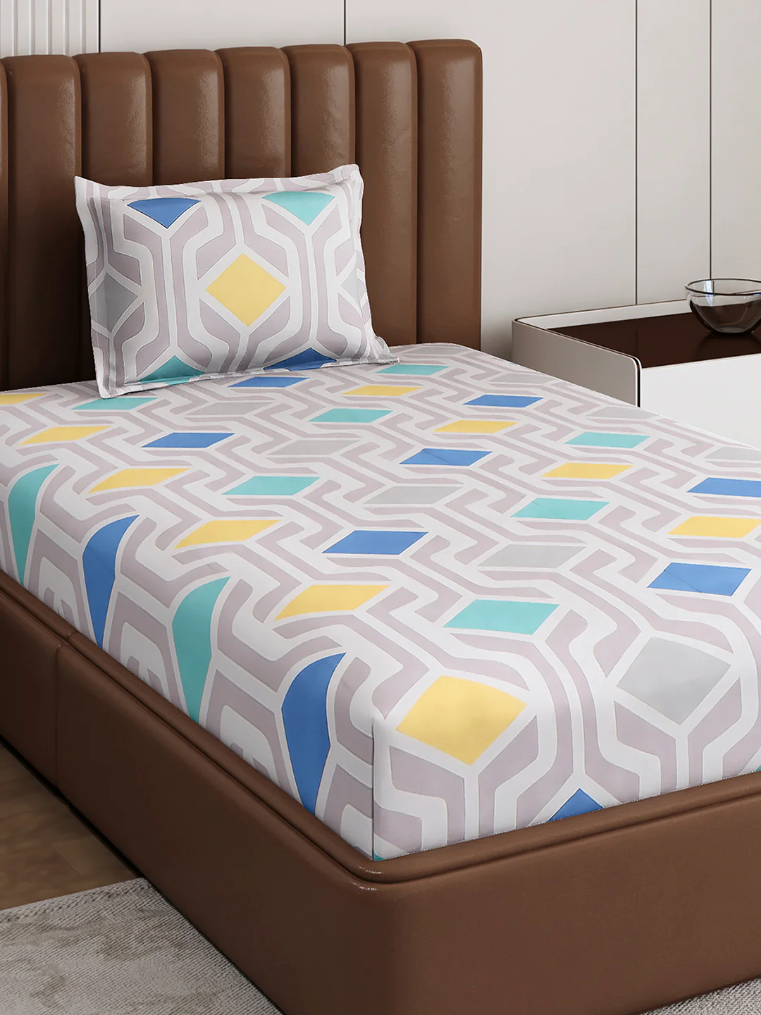 120 GSM Polyester Single Bedsheet with 1 Pillow Cover (Pixel) - Image 4