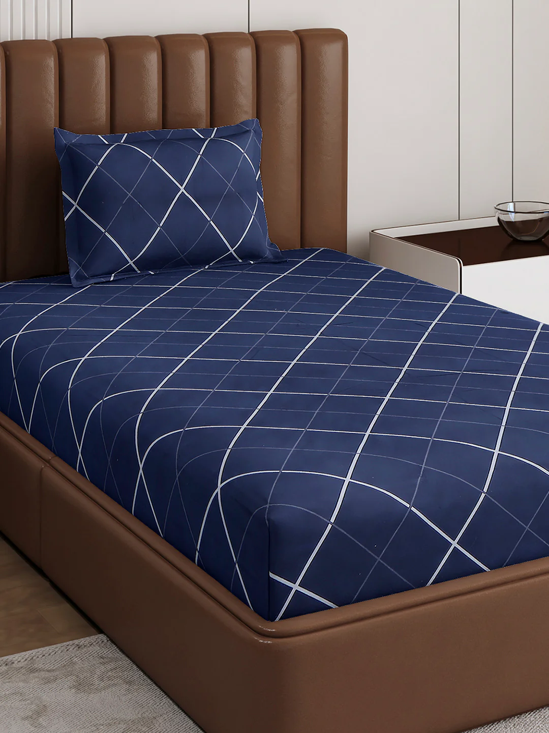120 GSM Polyester Single Bedsheet with 1 Pillow Cover (Pixel) - Image 4