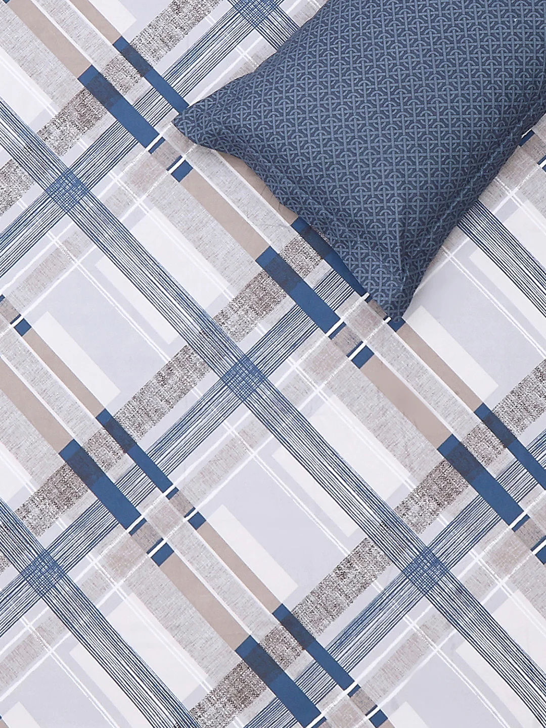130 GSM Polyester Double Bed 1 Bedsheet with 2 Pillow Cover (Immortal) - Image 5