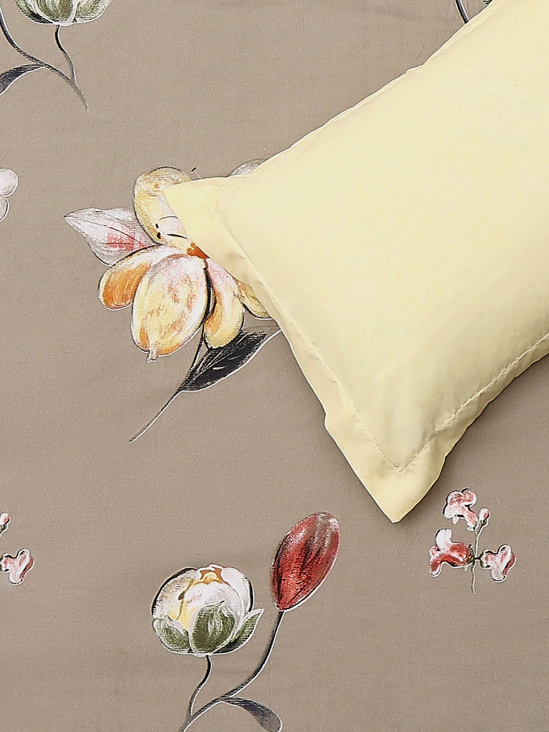 130 GSM Polyester Double Bed 1 Bedsheet with 2 Pillow Covers (Immortal) - Image 5