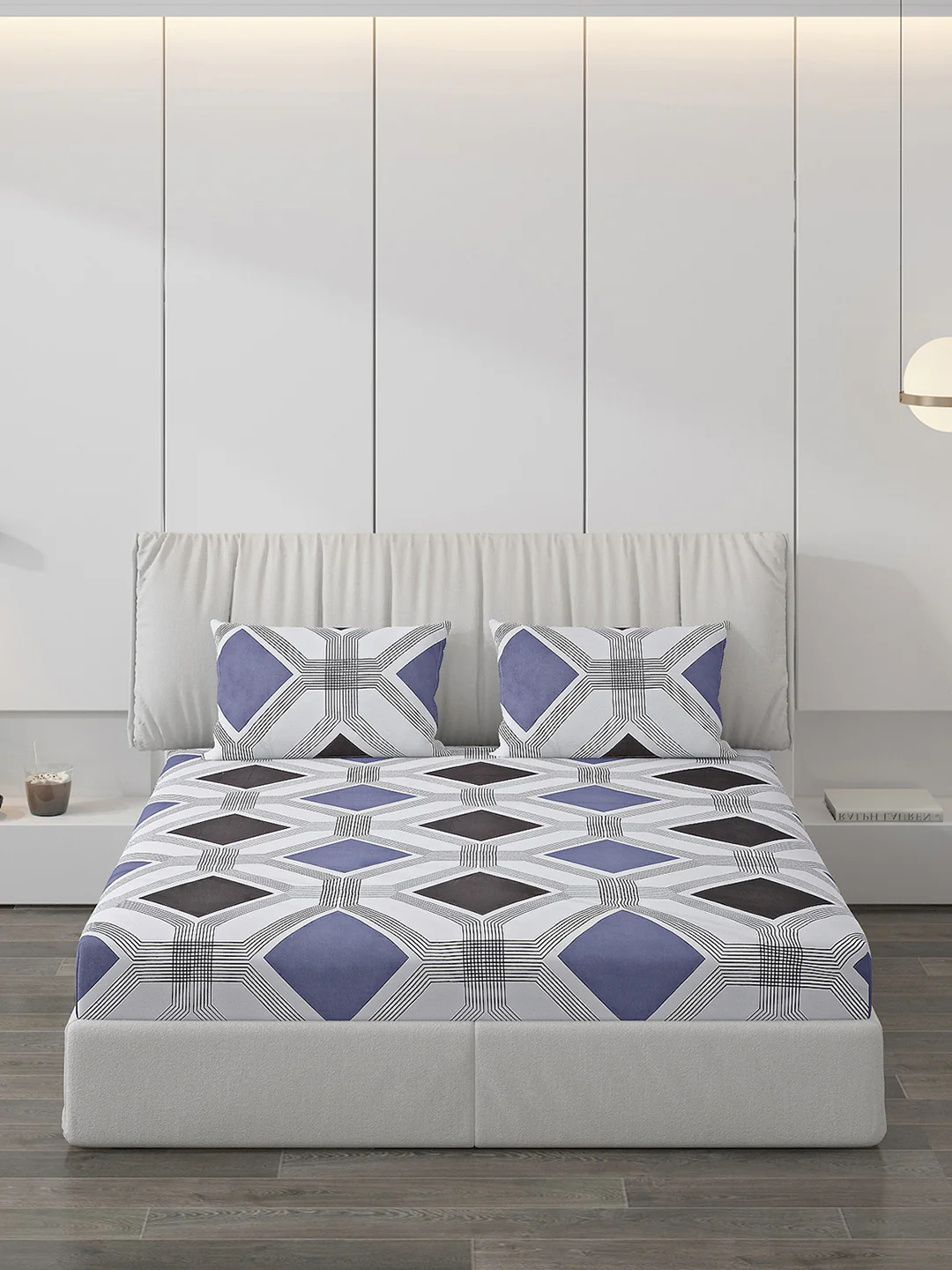 130 GSM Polyester Double Bed Bedsheet with 2 Pillow Covers - Image 3