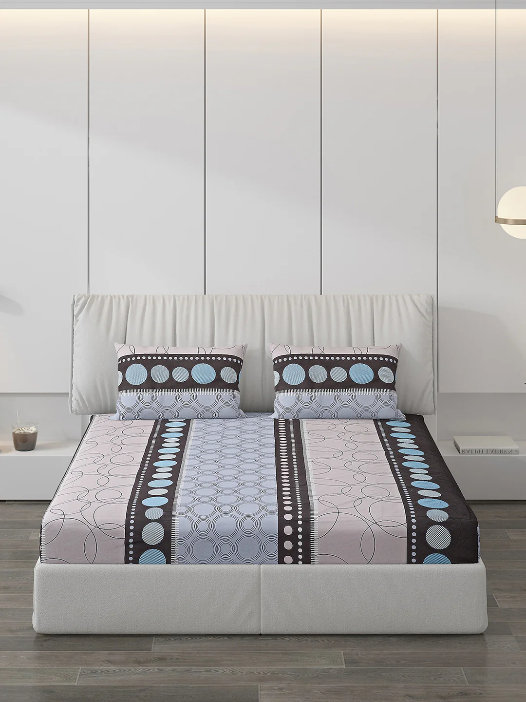130 GSM Polyester Double Bed Bedsheet with 2 Pillow Covers - Image 3