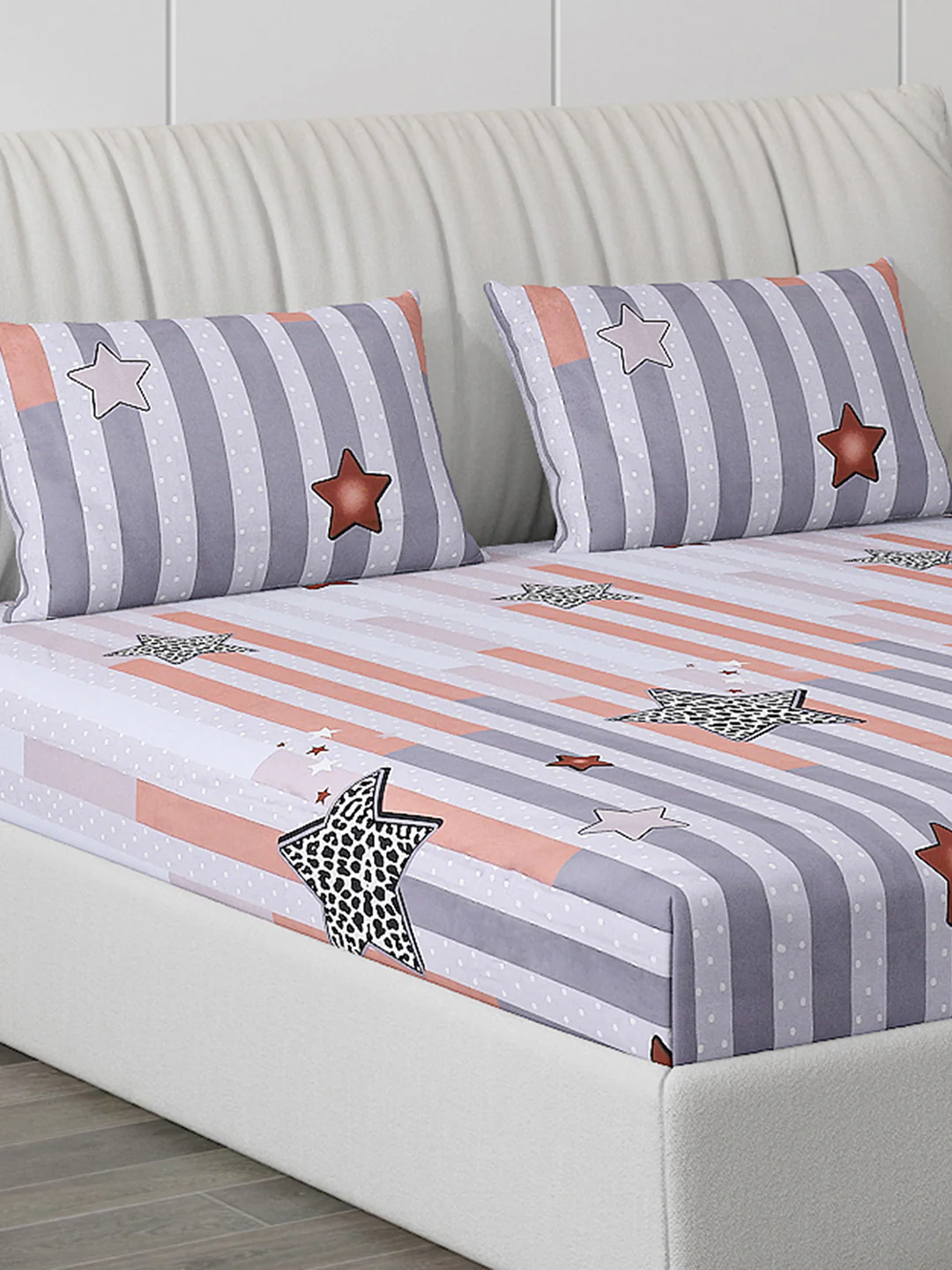 130 GSM Polyester Double Bed Bedsheet with 2 Pillow Covers - Image 5
