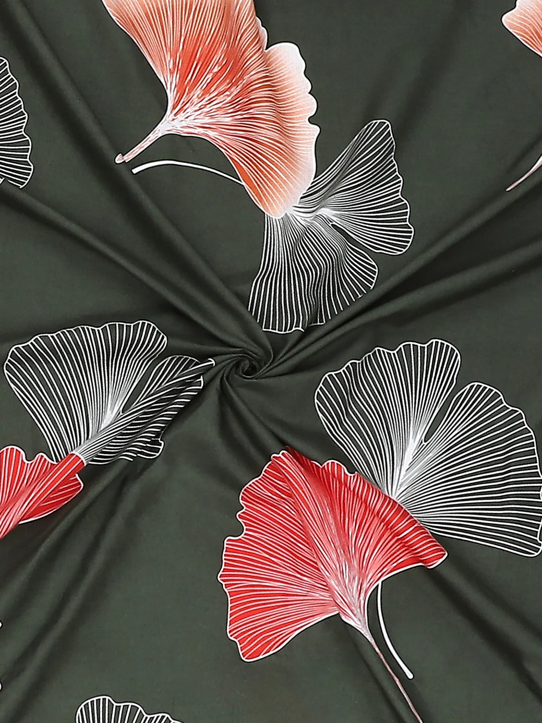 130 GSM Polyester Double Bed Bedsheet with 2 Pillow Covers - Image 9