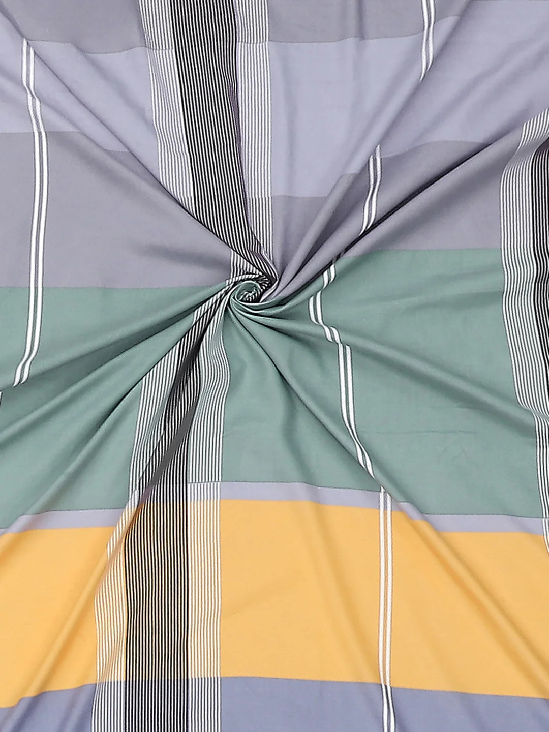 130 GSM Polyester Double Bed Bedsheet with 2 Pillow Covers - Image 9
