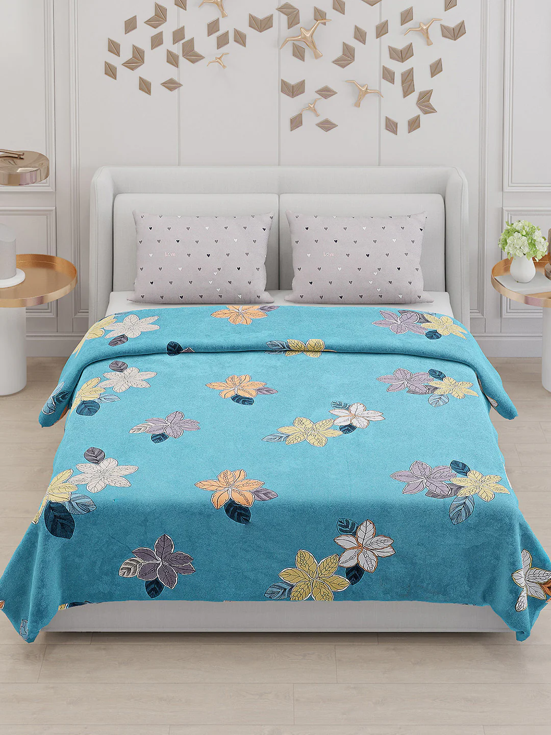 130 GSM Polyester Double Bed Bedsheet with 2 Pillow Covers - Image 2