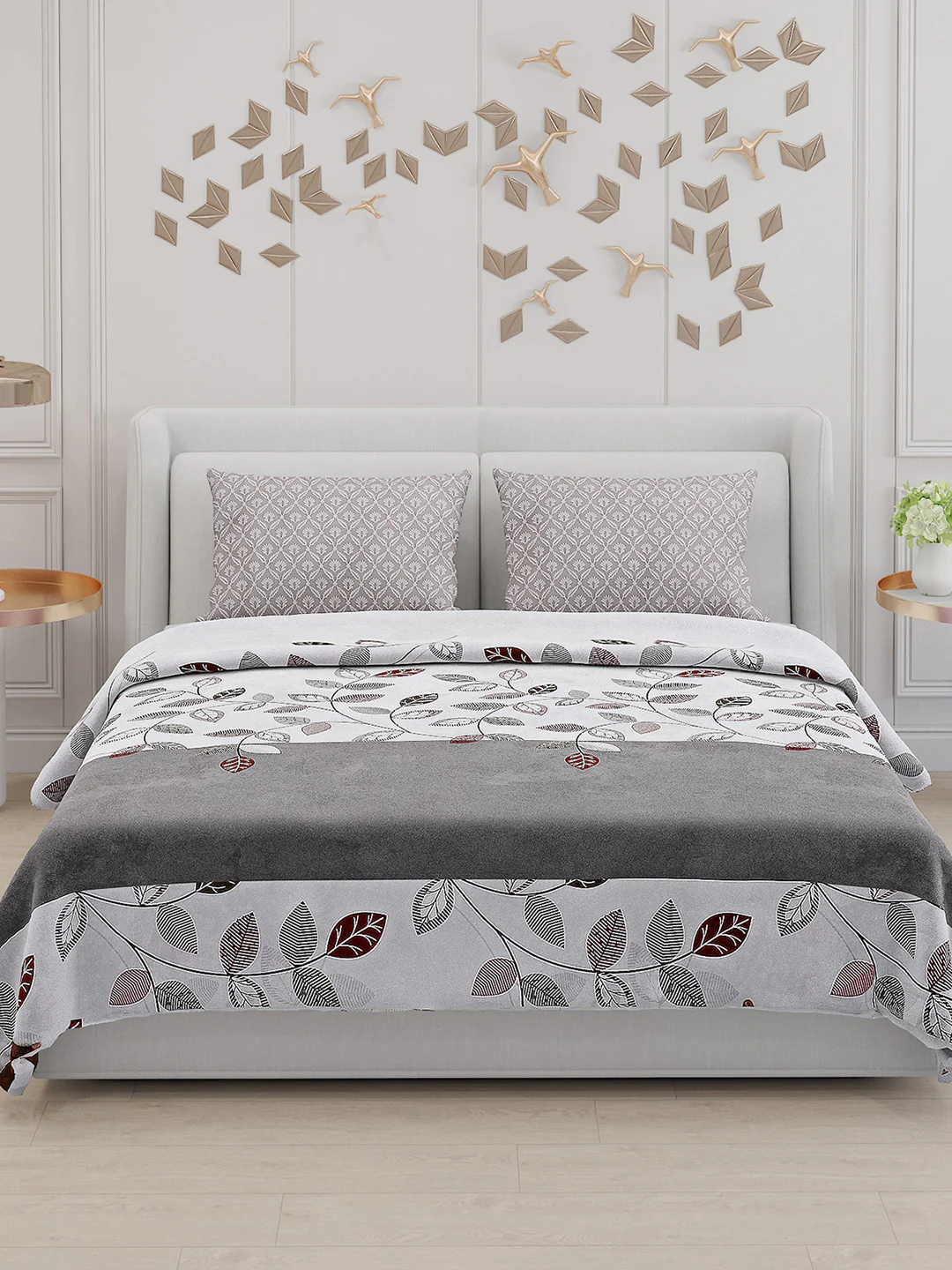 130 GSM Polyester Double Bed Bedsheet with 2 Pillow Covers - Image 3