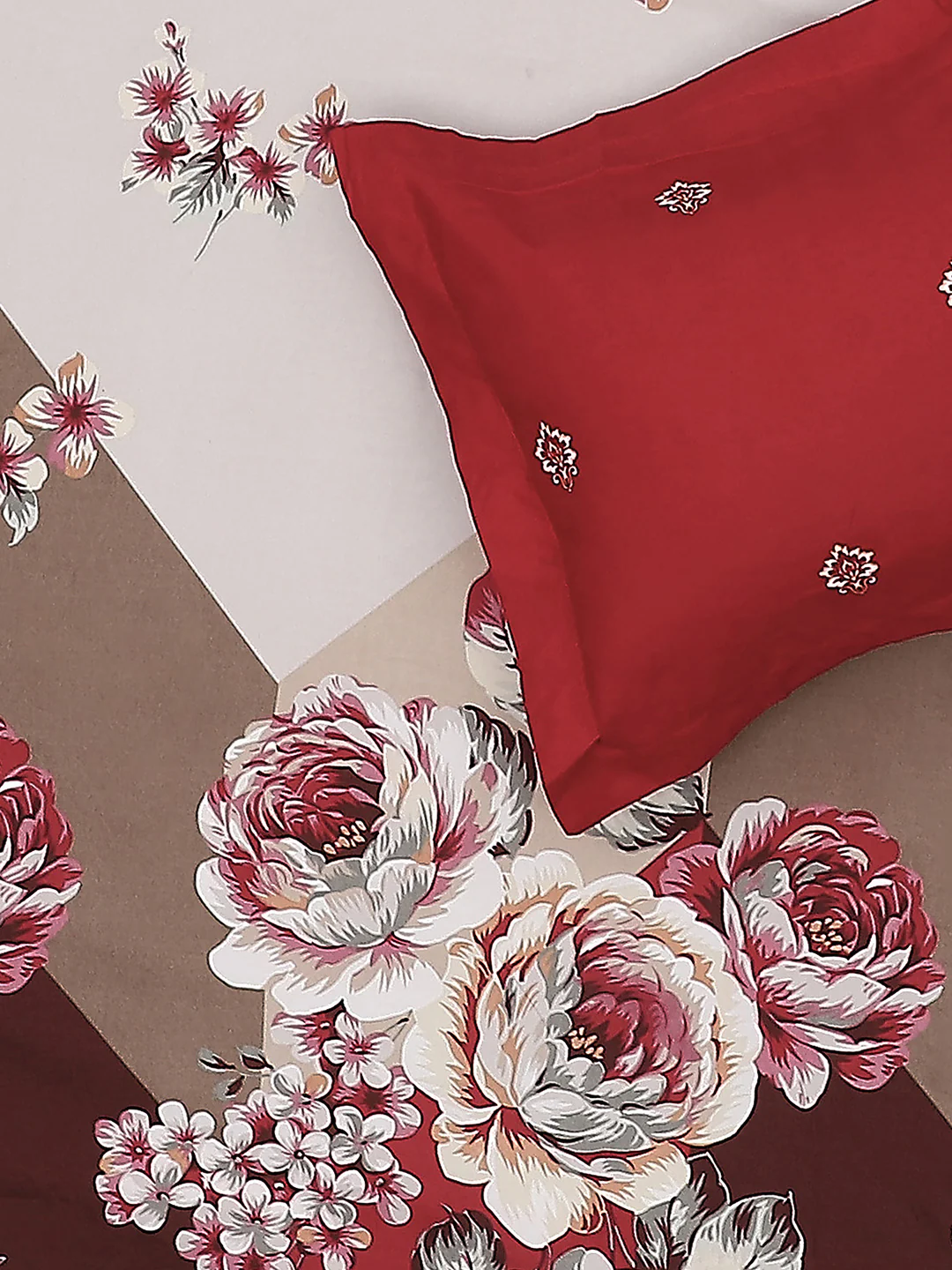 130 GSM Polyester Double Bed Bedsheet with 2 Pillow Covers - Image 6