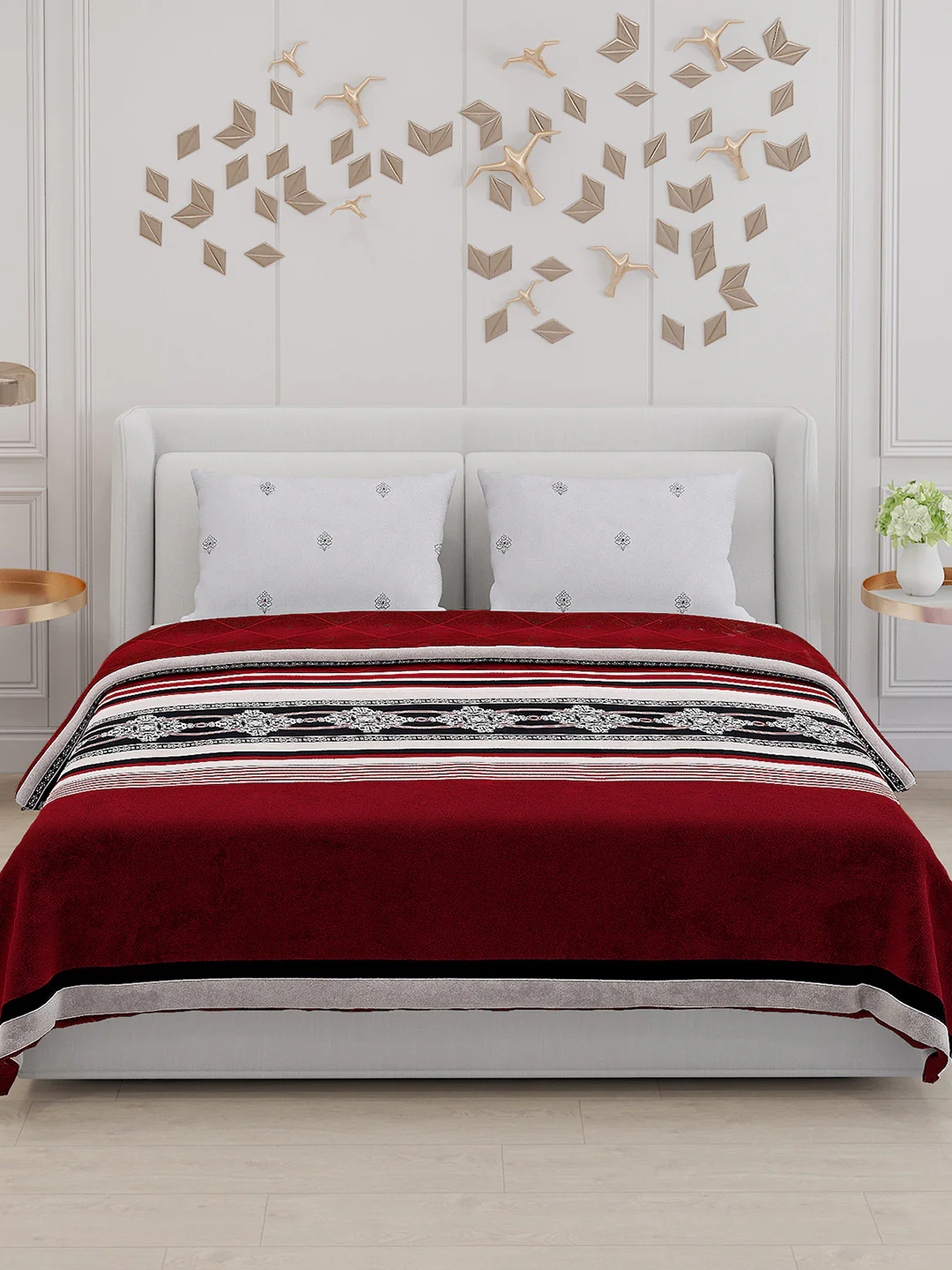 130 GSM Polyester Double Bed Bedsheet with 2 Pillow Covers - Image 3