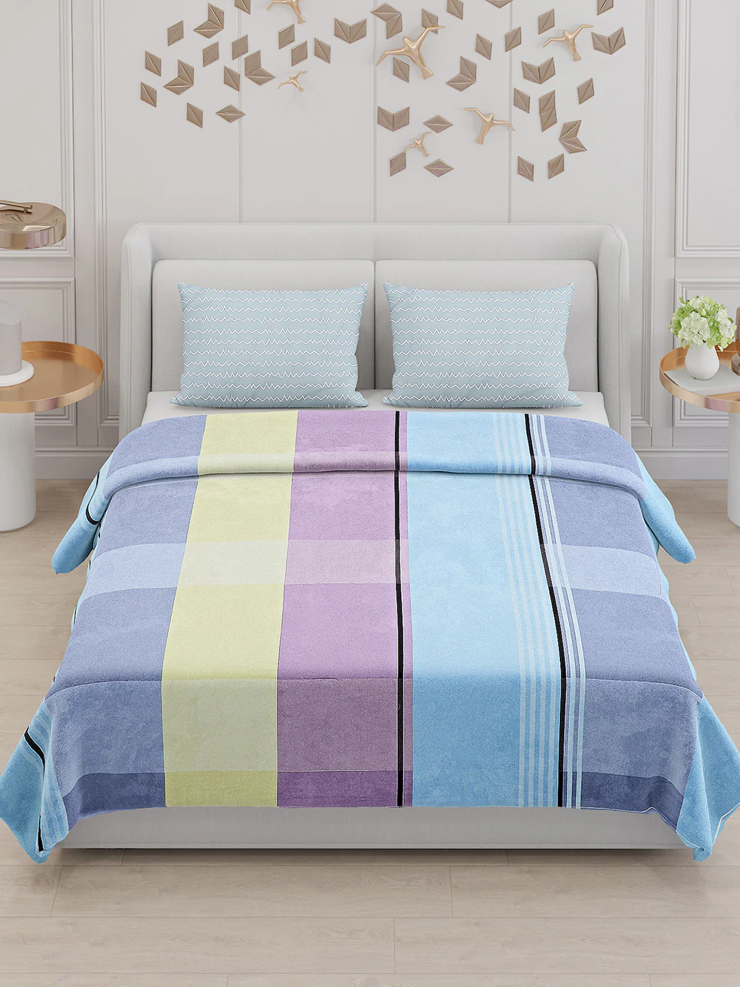 130 GSM Polyester Double Bed Bedsheet with 2 Pillow Covers - Image 2
