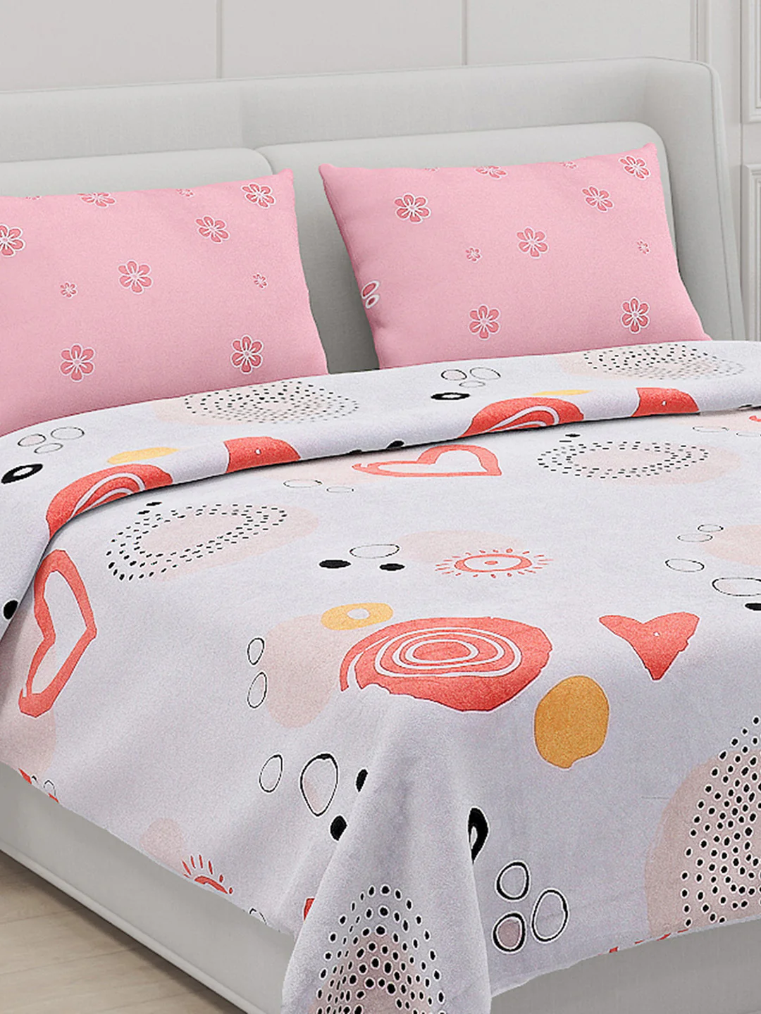 130 GSM Polyester Double Bed Bedsheet with 2 Pillow Covers - Image 5