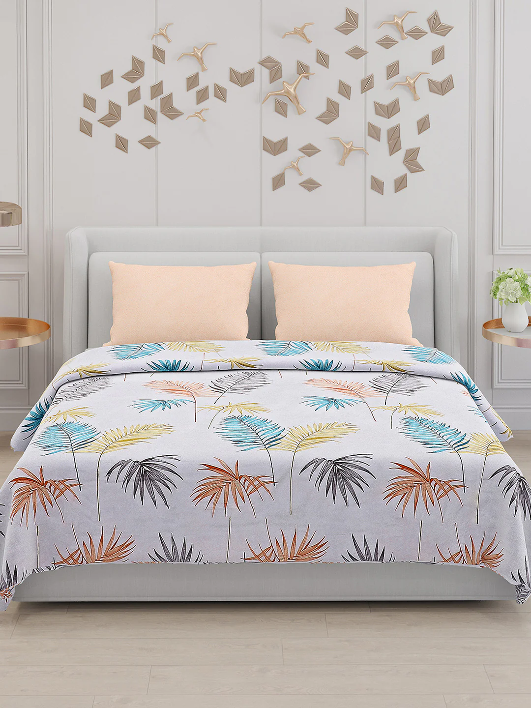 130 GSM Polyester Double Bed Bedsheet with 2 Pillow Covers - Image 3