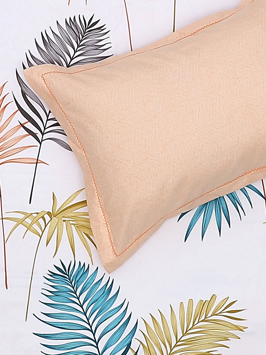 130 GSM Polyester Double Bed Bedsheet with 2 Pillow Covers - Image 6