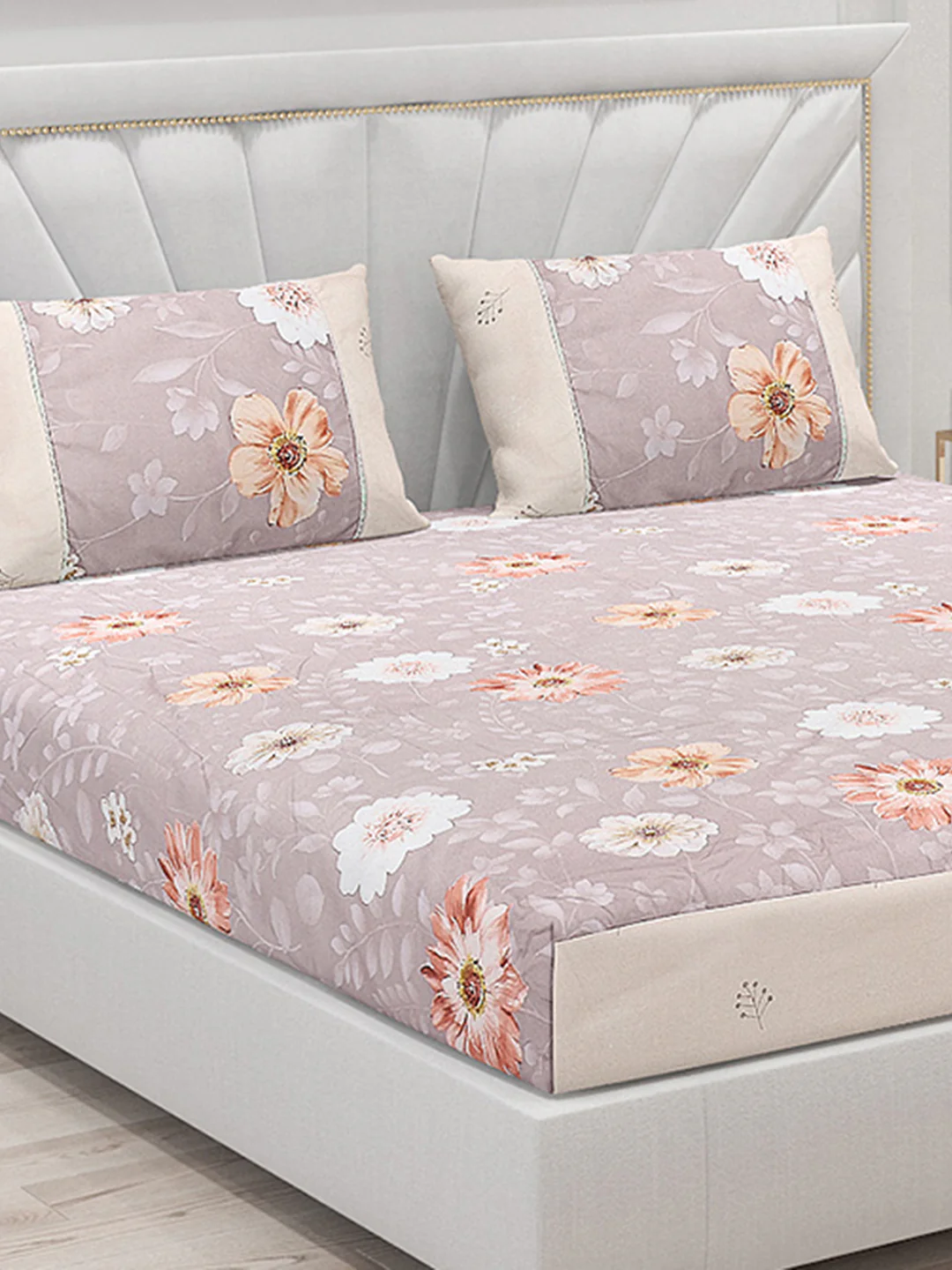 130 GSM Polyester Double Bed Bedsheet with 2 Pillow Covers - Image 5