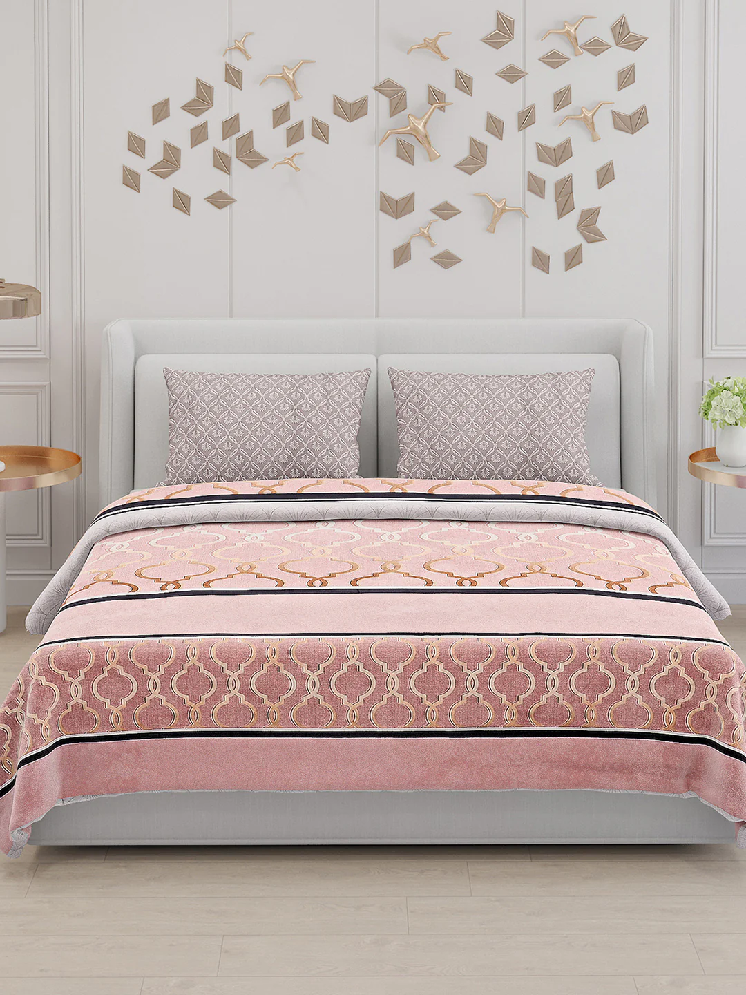 130 GSM Polyester Double Bed Bedsheet with 2 Pillow Covers - Image 3