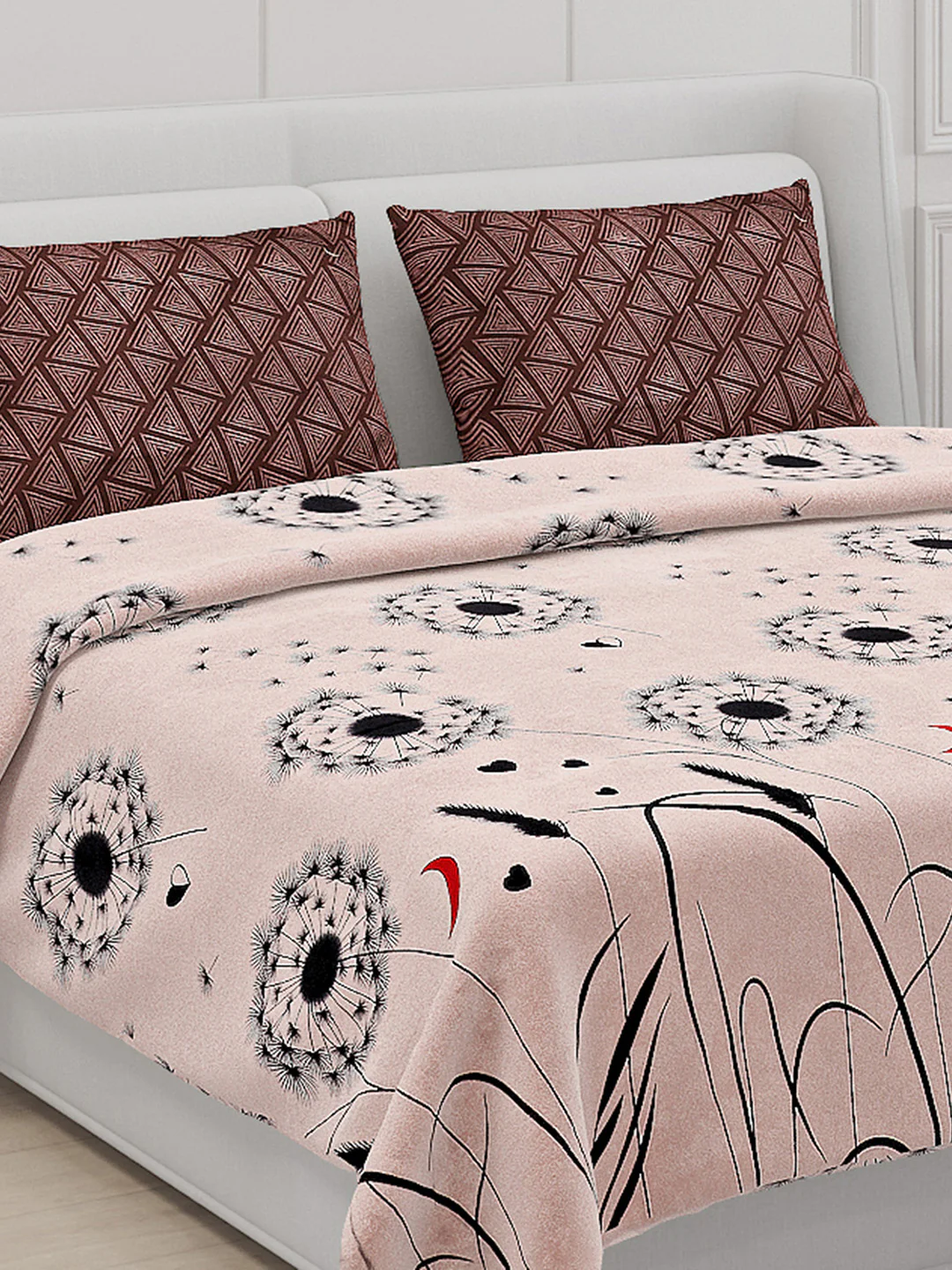 130 GSM Polyester Double Bed Bedsheet with 2 Pillow Covers - Image 5