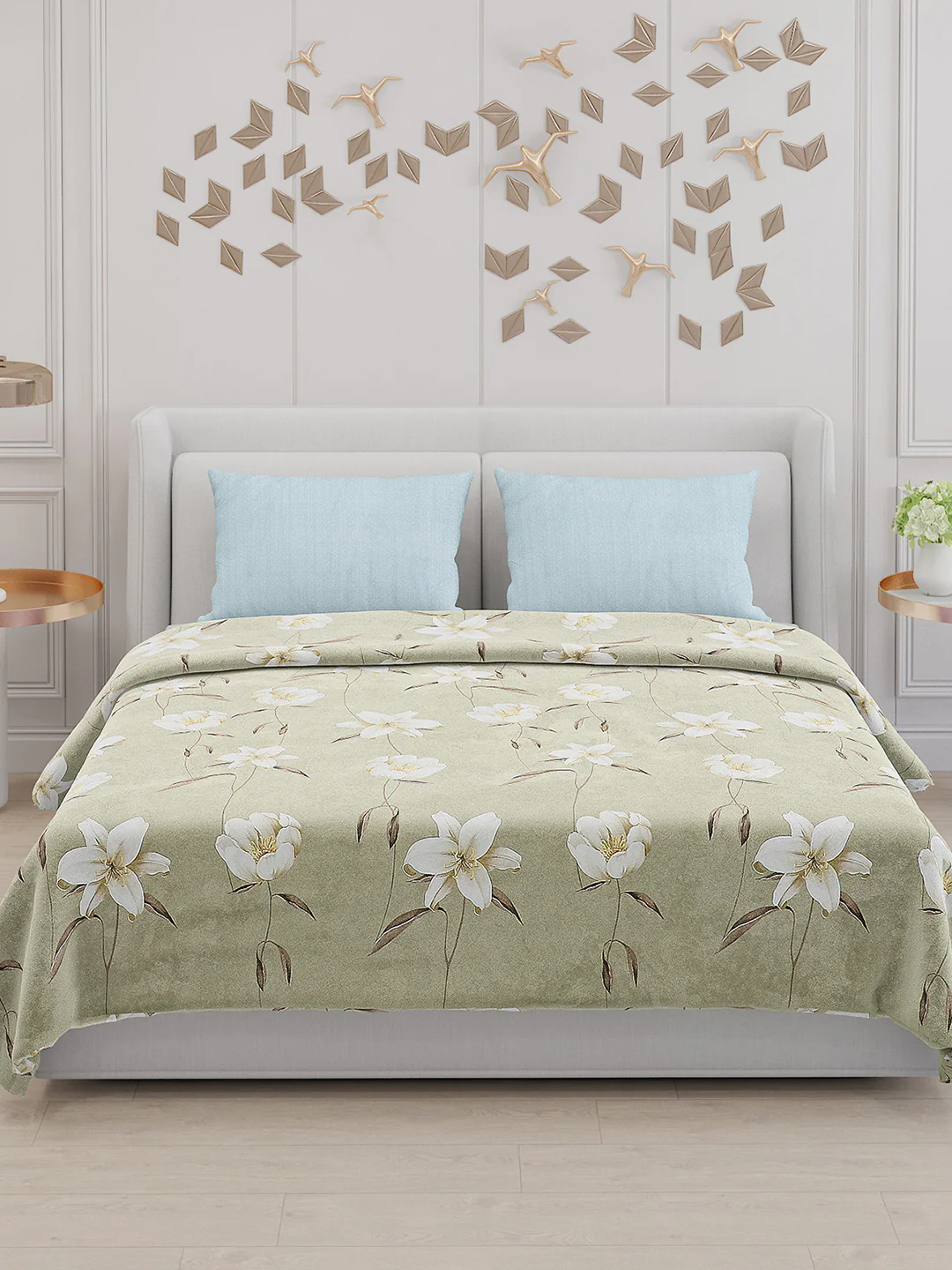130 GSM Polyester Double Bed Bedsheet with 2 Pillow Covers - Image 3