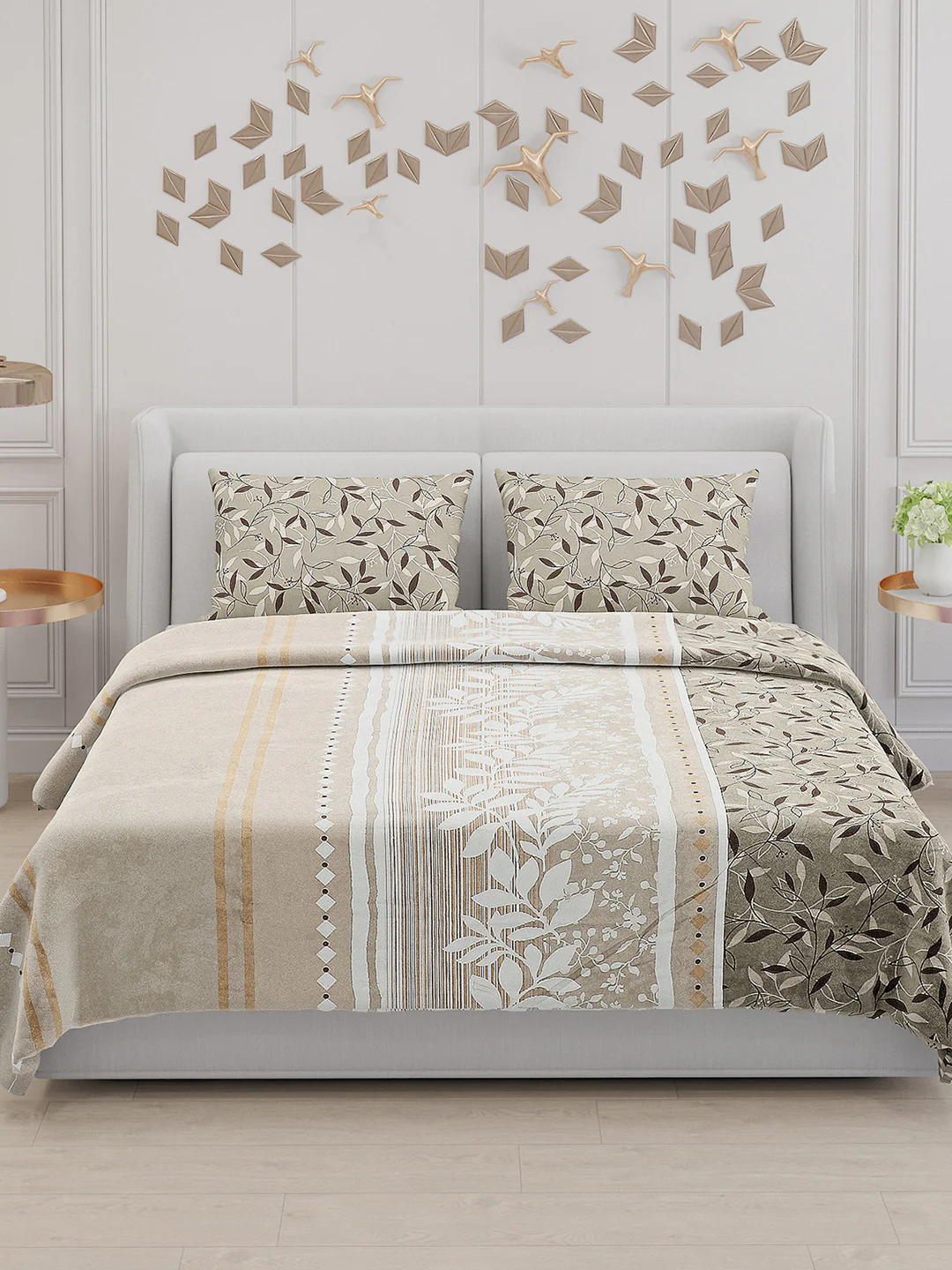 130 GSM Polyester Double Bed Bedsheet with 2 Pillow Covers - Image 3