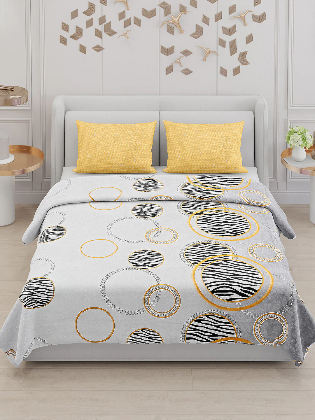 130 GSM Polyester Double Bed Bedsheet with 2 Pillow Covers - Image 2