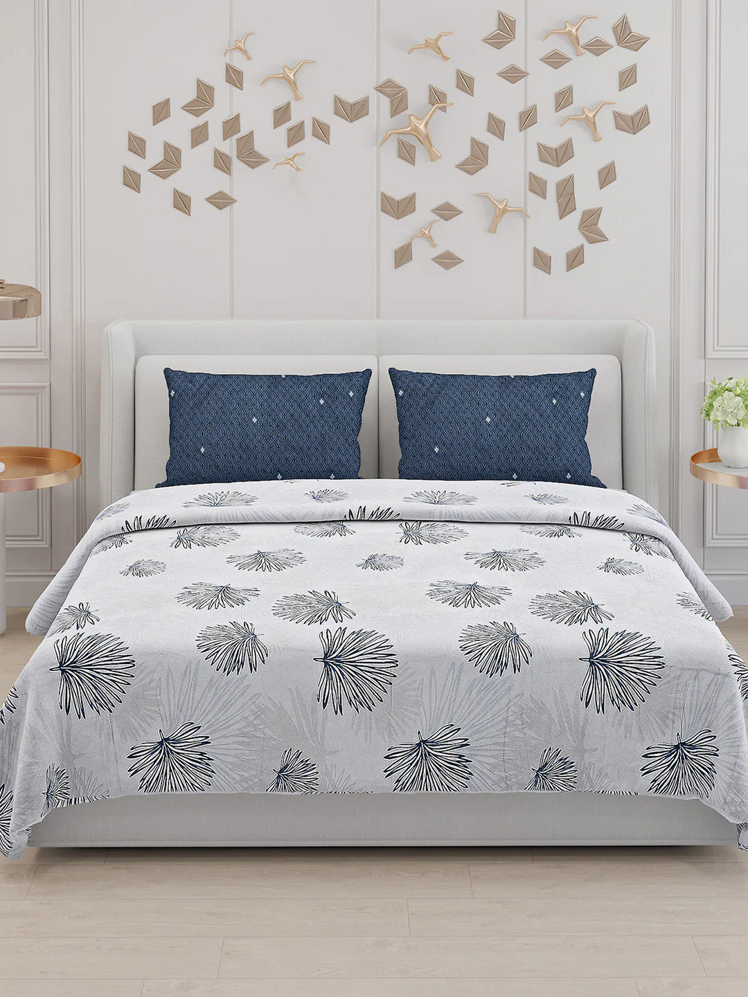 130 GSM Polyester Double Bed Bedsheet with 2 Pillow Covers - Image 3