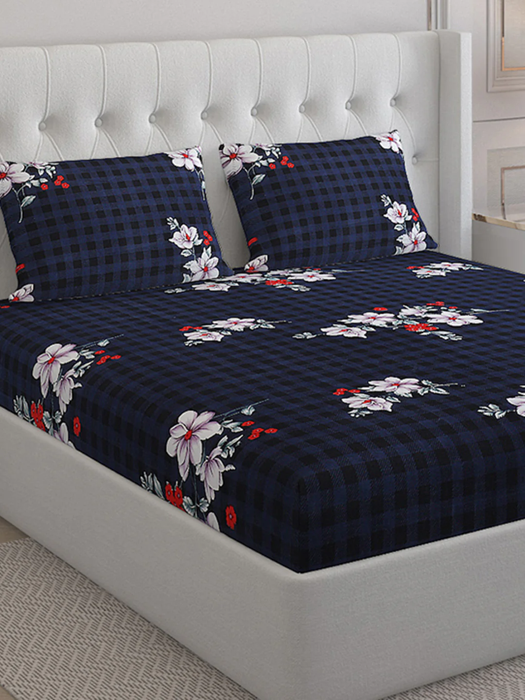 130 GSM  Polyester Double Bed Bedsheet with 2 Pillow Covers - Image 5