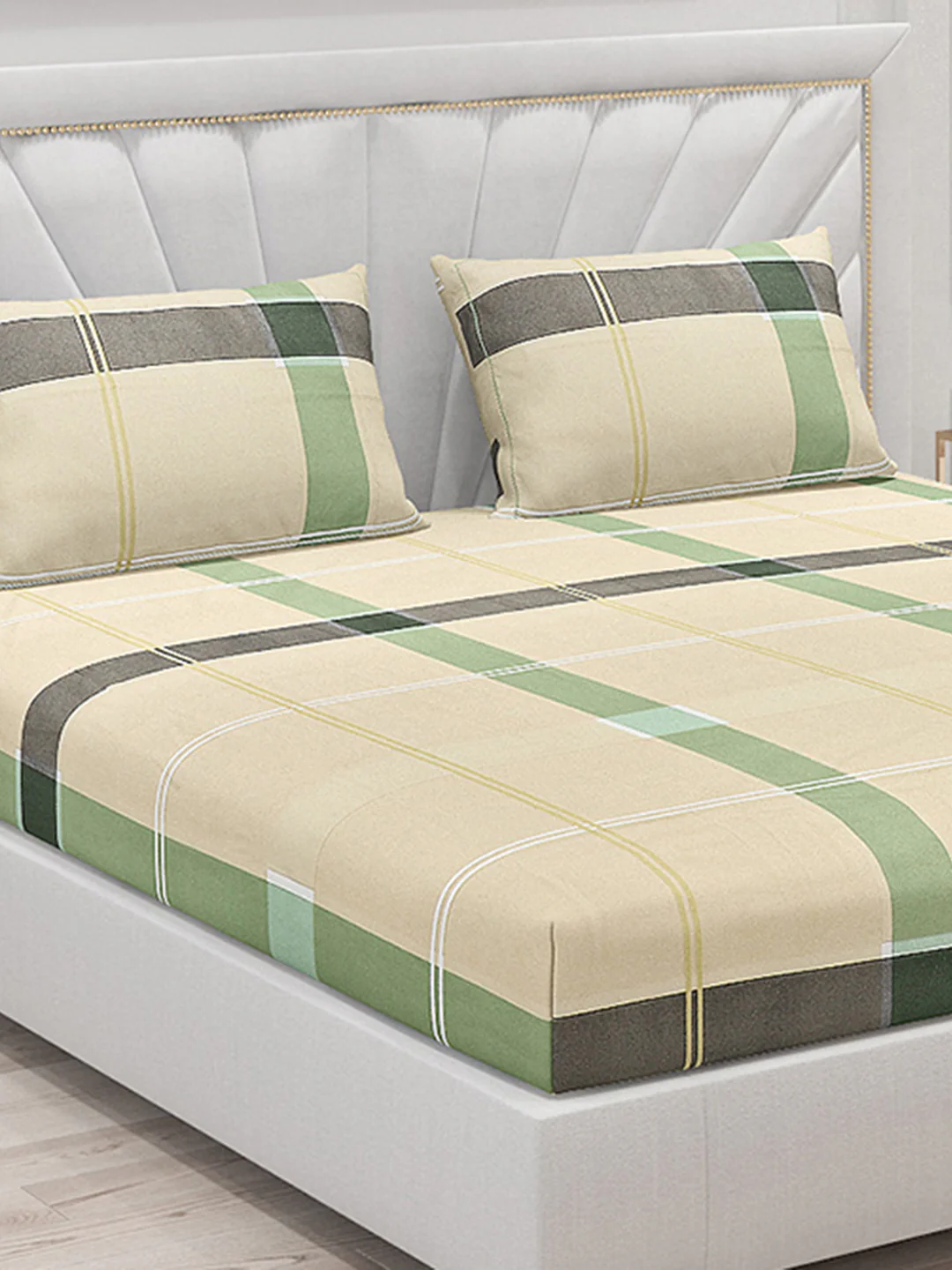 130 GSM Polyester Double Bed Bedsheet with 2 Pillow Covers - Image 5