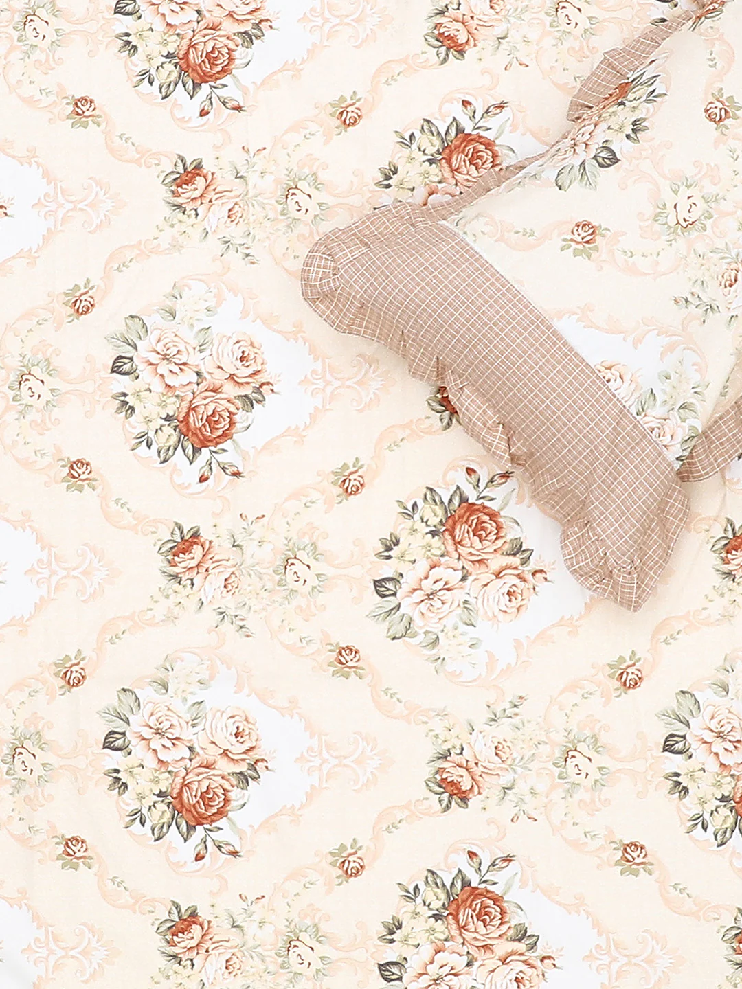 130 GSM Polyester Double Bed Bedsheet with 2 Pillow Covers - Image 6