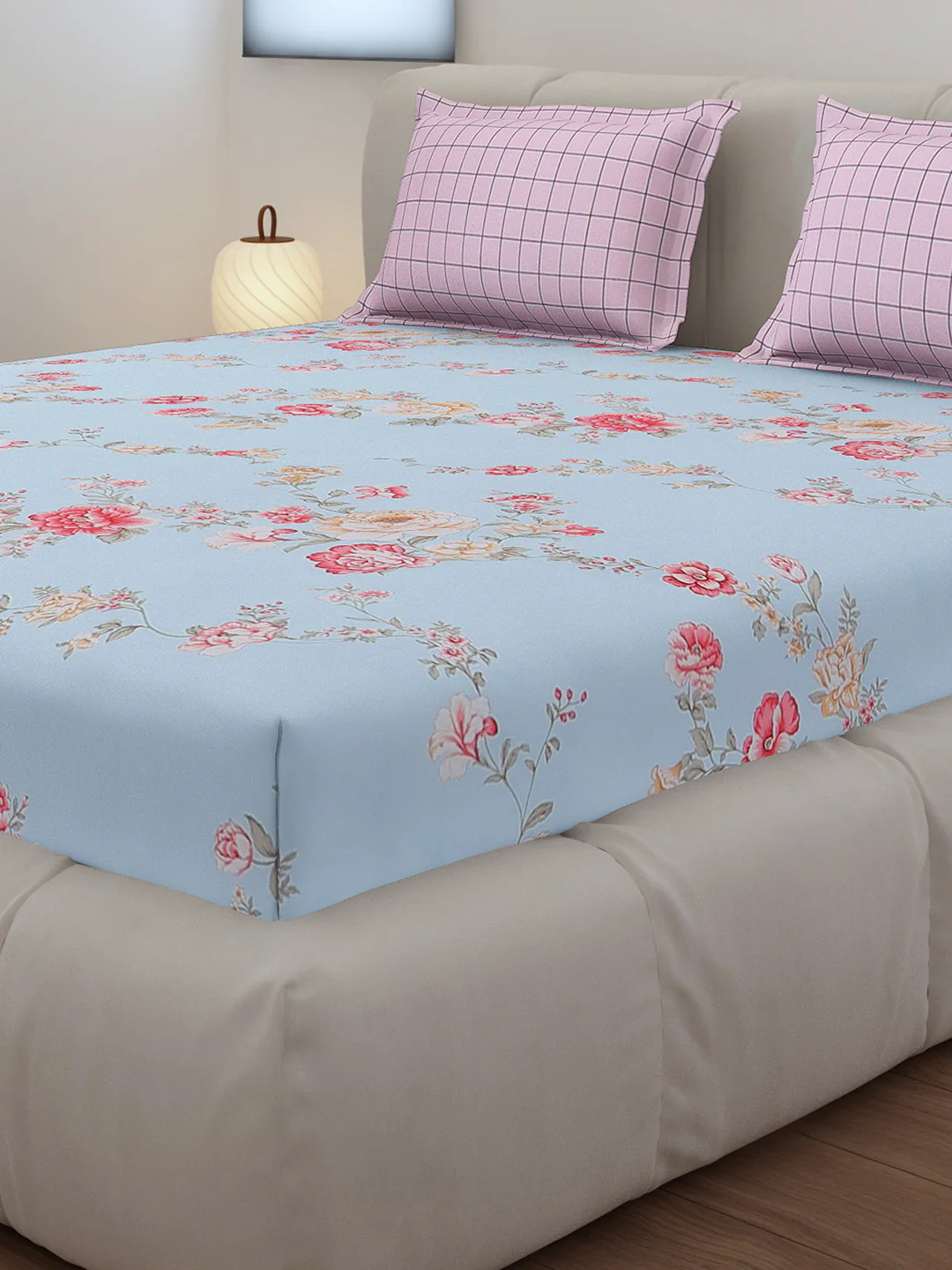 130 GSM Polyester King Size 1 Bedsheet with 2 Pillow Covers (Edmond) - Image 4