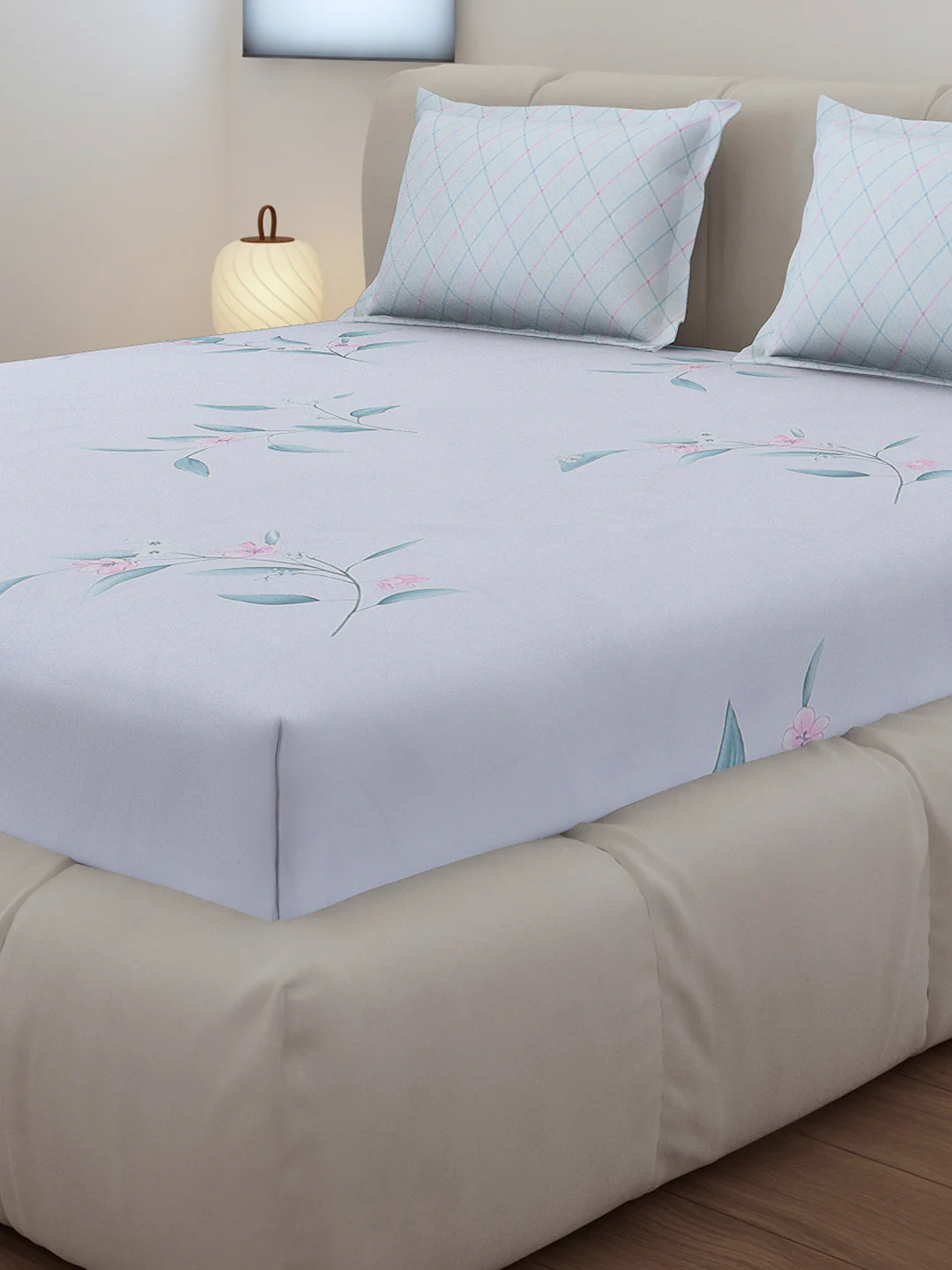 130 GSM Polyester King Size 1 Bedsheet with 2 Pillow Covers (Edmond) - Image 4