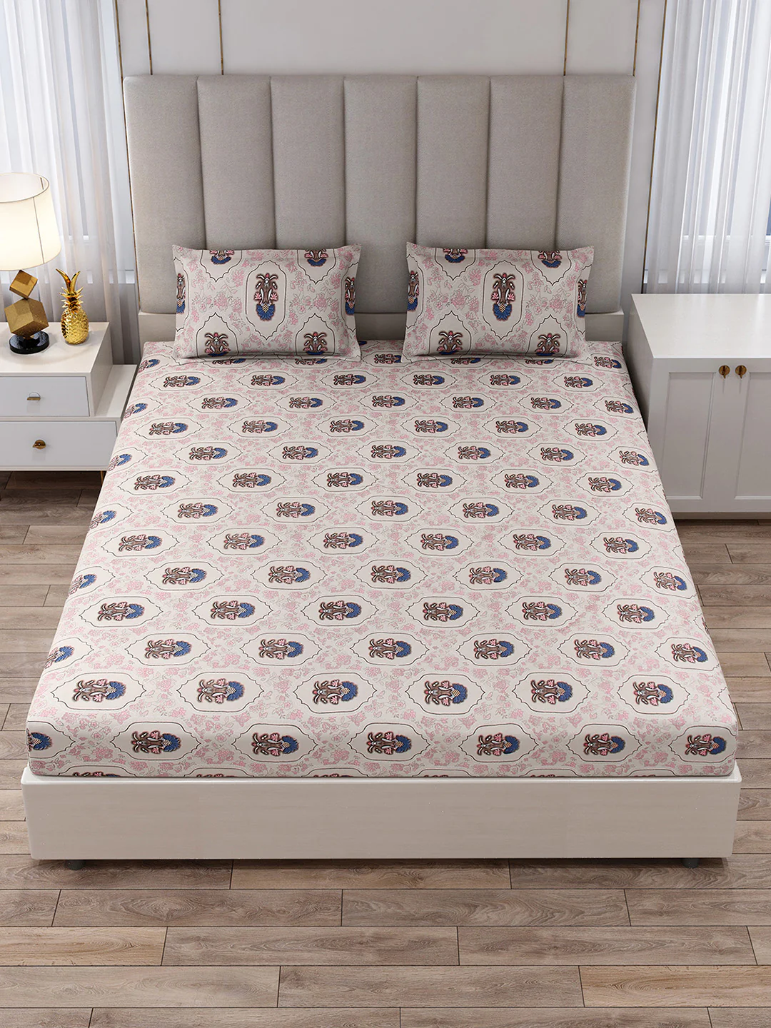 130 GSM Polyester King Size 1 Bedsheet with 2 Pillow Covers (Royal King) - Image 3