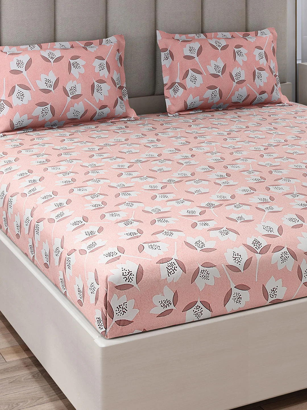 130 GSM Polyester King Size 1 Bedsheet with 2 Pillow Covers (Royal King) - Image 4