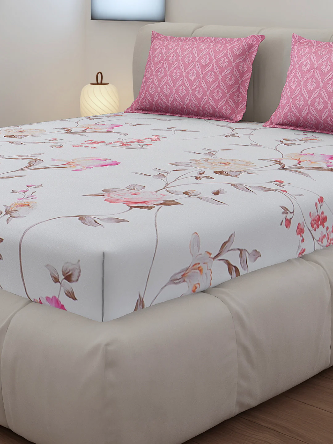 130 GSM Polyester King Size 1 Bedsheet with 2 Pillow Covers (Stanley) - Image 4