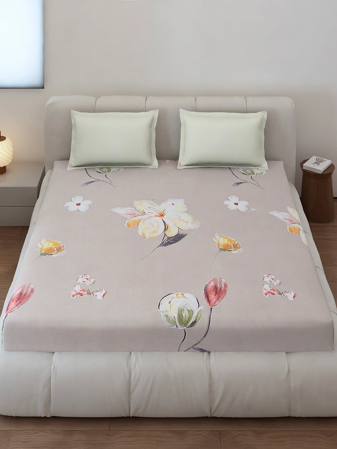 130 GSM Polyester King Size 1 Bedsheet with 2 Pillow Covers (Stanley) - Image 2
