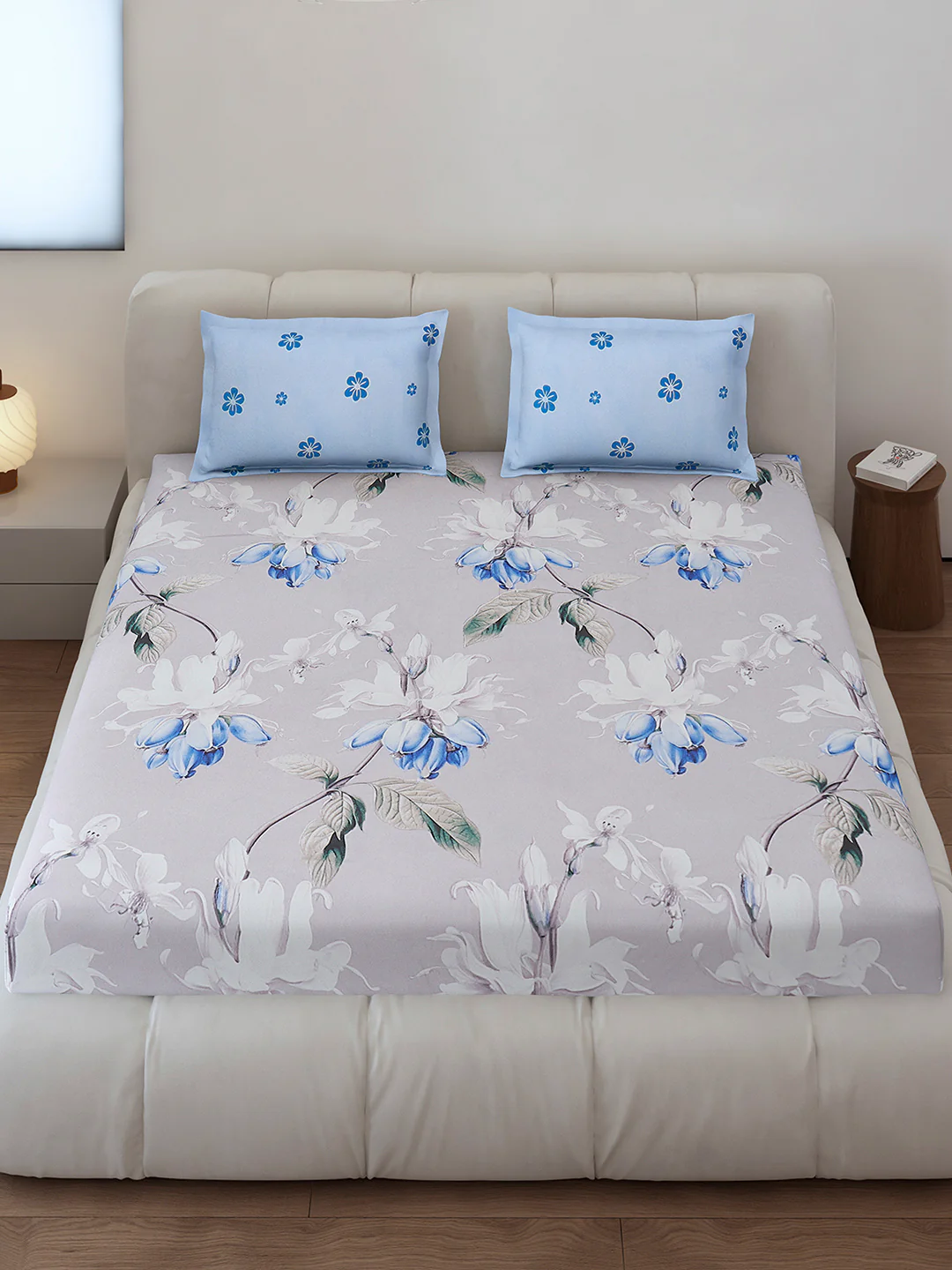130 GSM Polyester King Size 1 Bedsheet with 2 Pillow Covers (Stanley) - Image 2