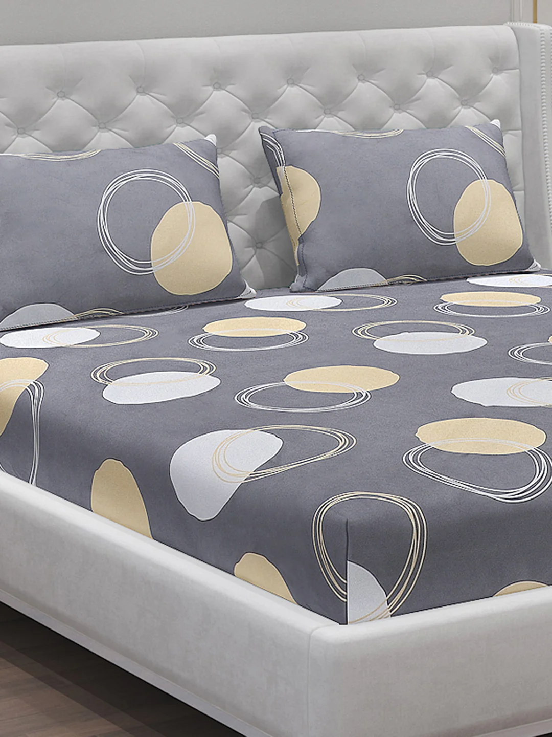 140 GSM Polyester Double Bed Bedsheet with 2 Pillow Covers - Image 5