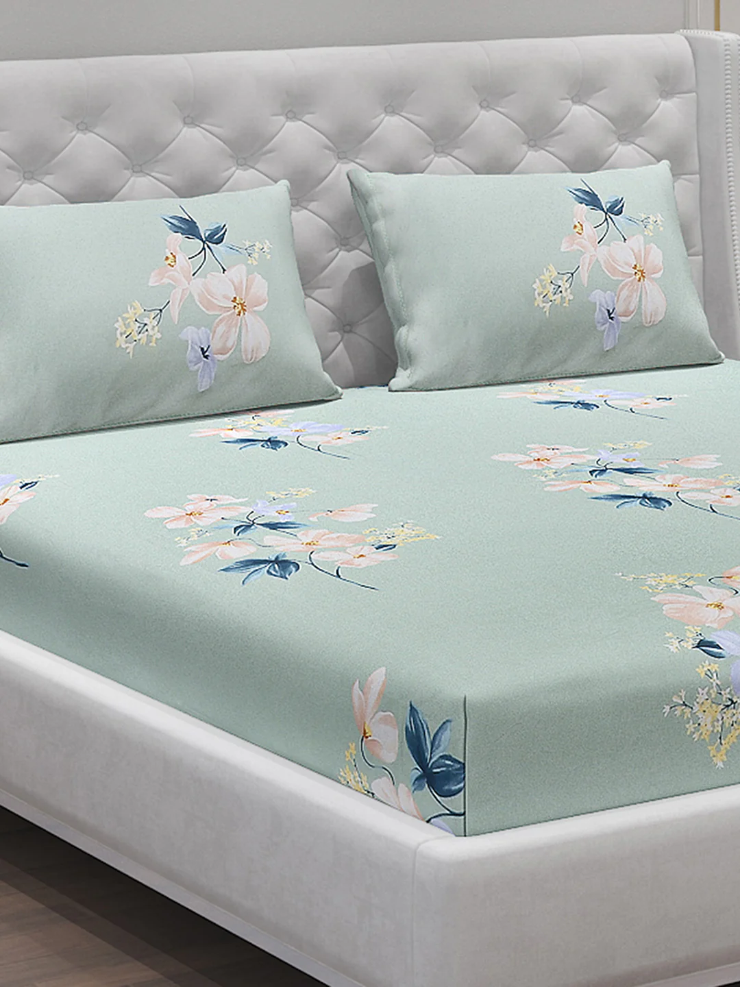 140 GSM Polyester Double Bed Bedsheet with 2 Pillow Covers - Image 5