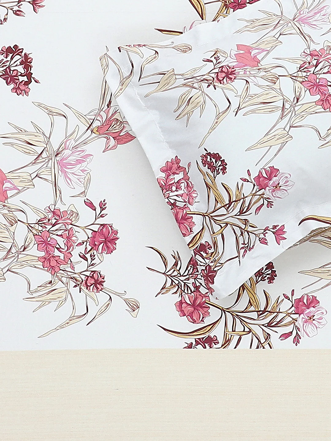 140 TC Cotton Double Bed Bedsheet with 2 Pillow Covers - Image 6