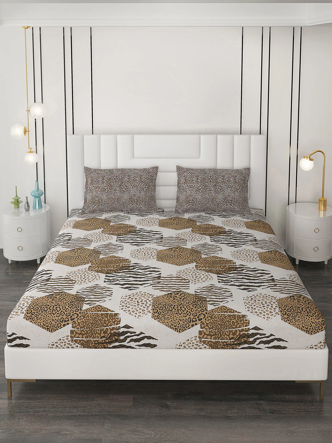 144 TC Cotton Double Bedsheet with 2 Pillow Covers - Image 3