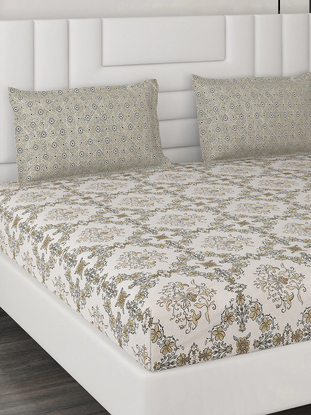 144 TC Cotton Double Bedsheet with 2 Pillow Covers - Image 4