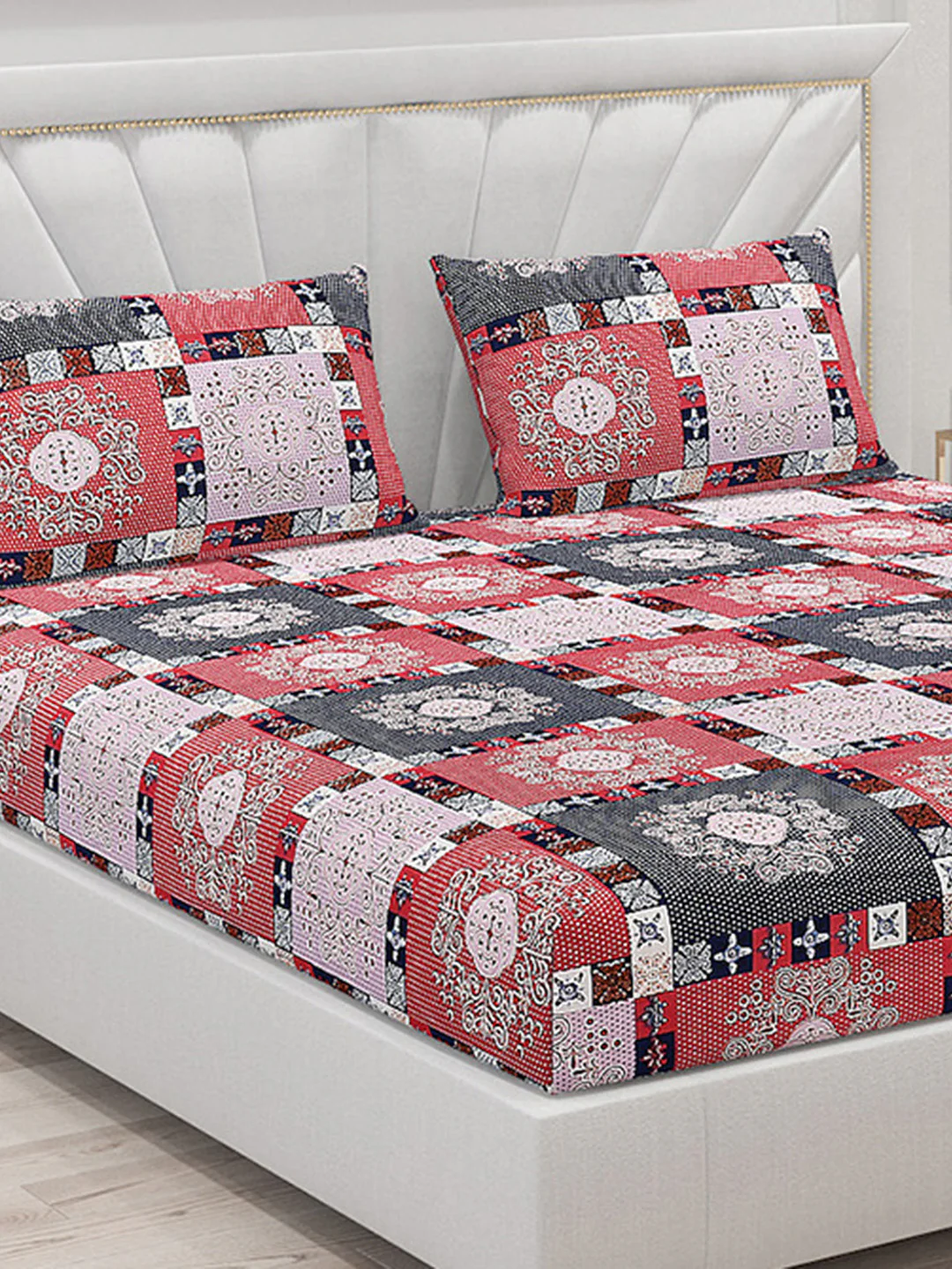 145 GSM Polyester Double Bed Bedsheet with 2 Pillow Covers - Image 5