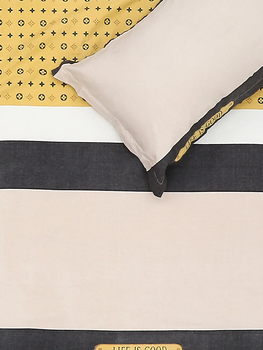 145 GSM Polyester Double Bed Bedsheet with 2 Pillow Covers - Image 6