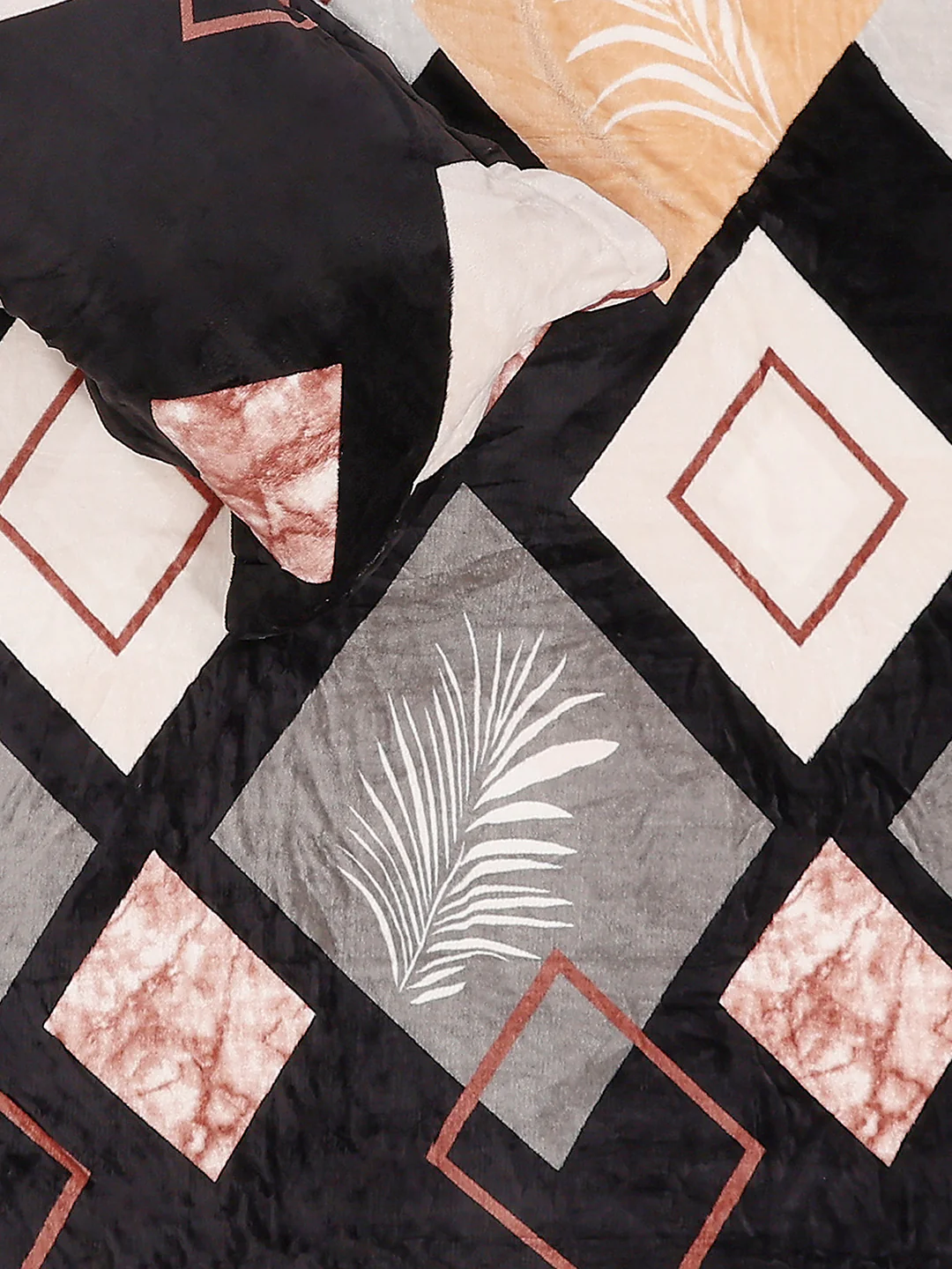 247 GSM Polyester King Bed 1 Bedsheet with 2 Pillow Cover (Teresa) - Image 5