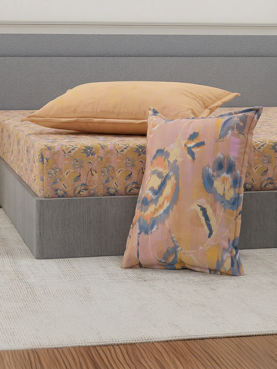 Luxury 300 TC Pure Cotton King Size Bedsheet with 4 Pillow Covers Brush & Bloom Collection - Image 5