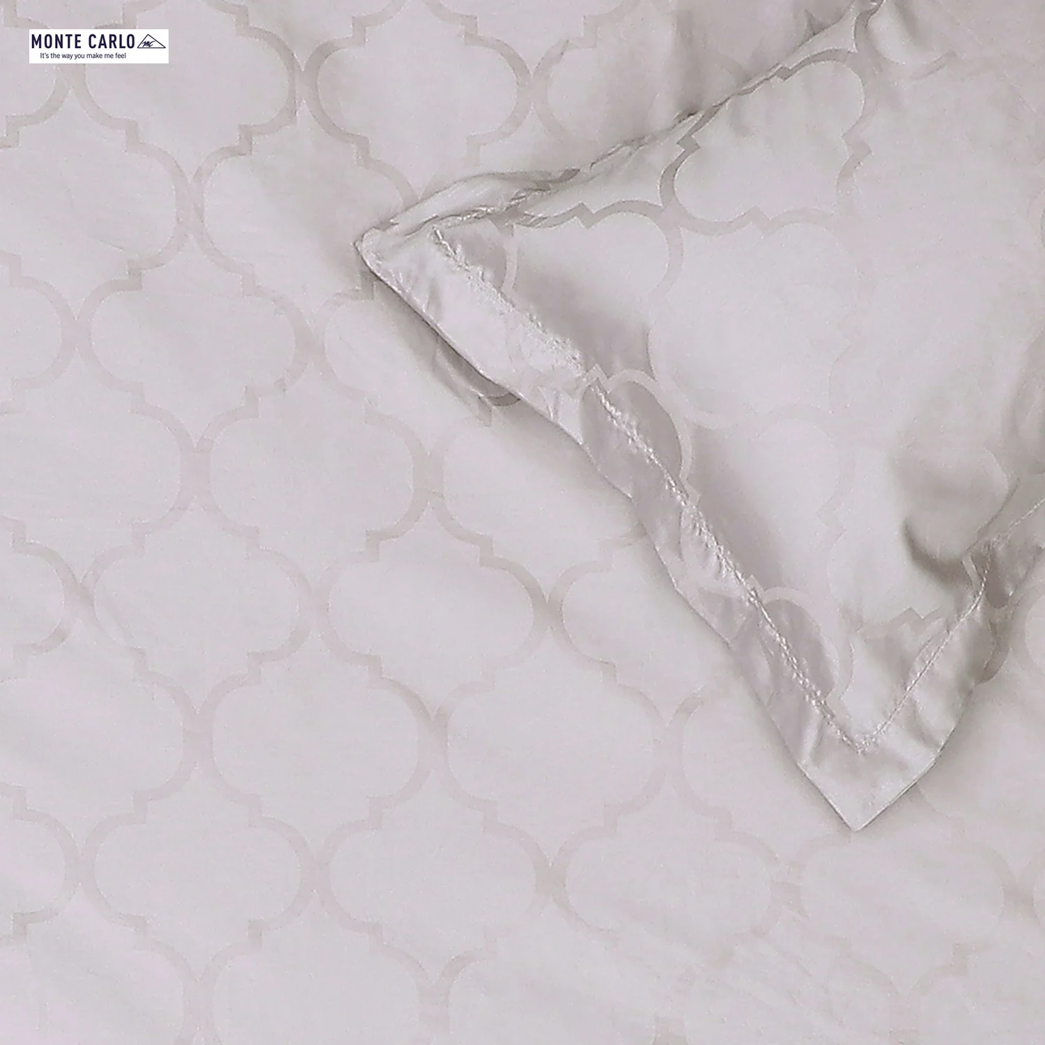 400 TC Cotton Double Bedsheet with 2 Pillow Covers - Image 5