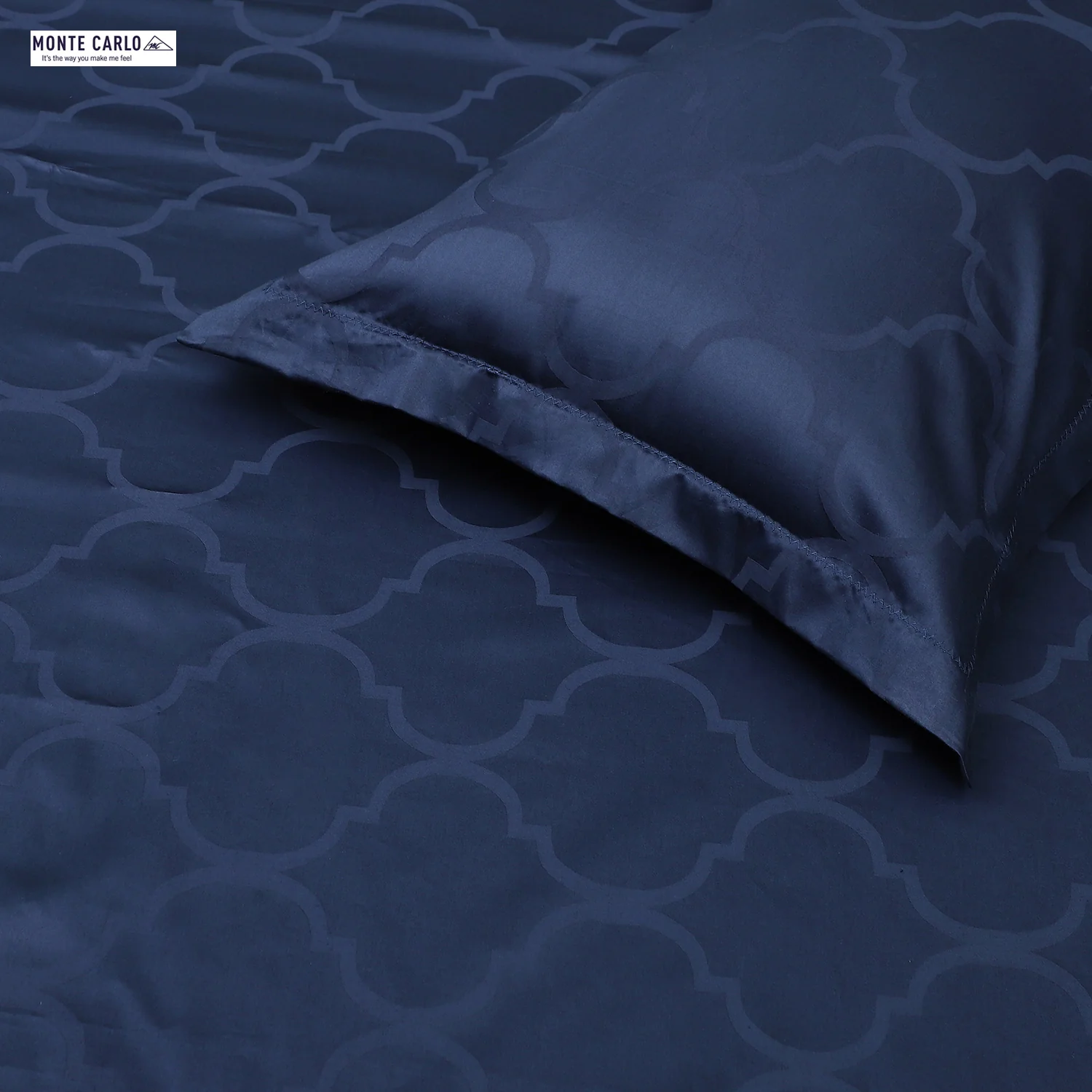 400 TC Cotton Double Bedsheet with 2 Pillow Covers - Image 5