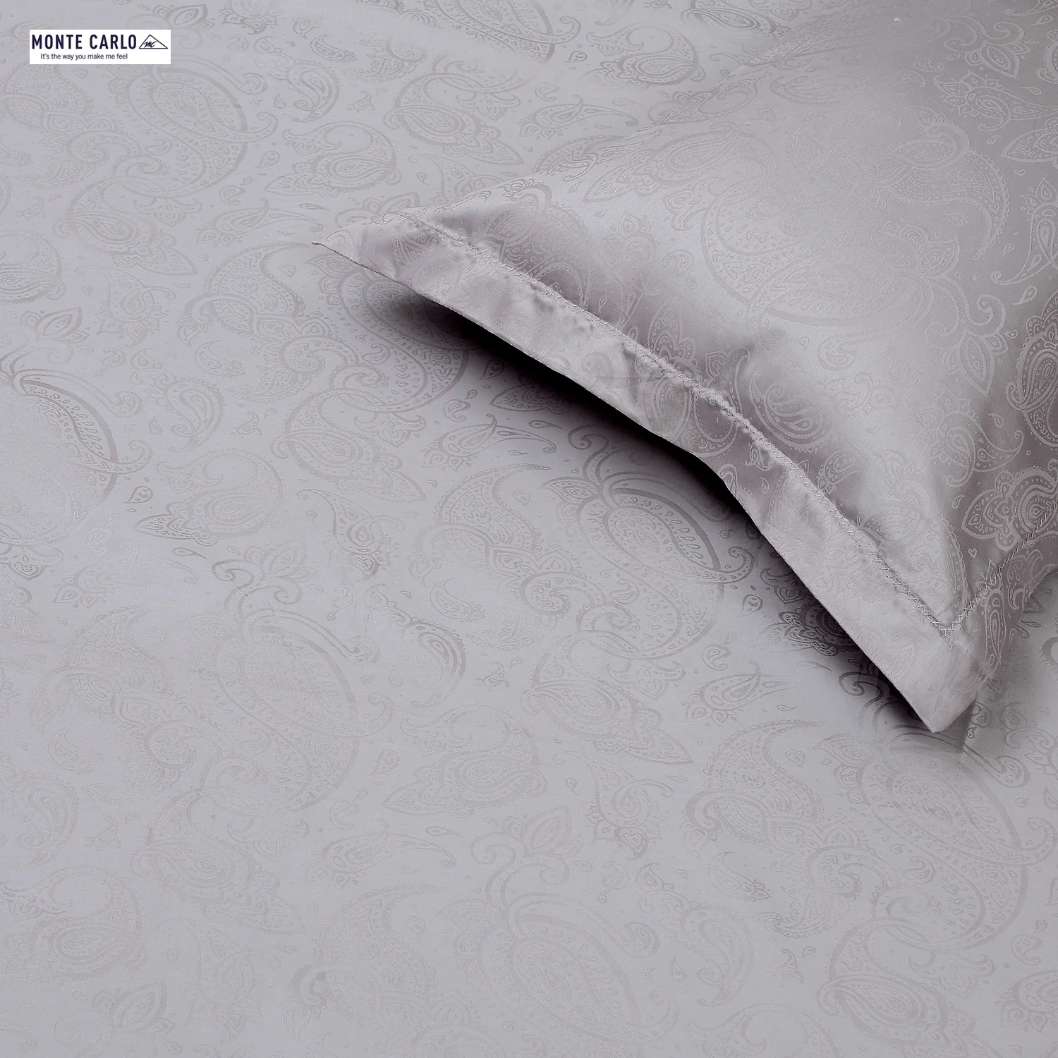 400 TC Cotton Double Bedsheet with 2 Pillow Covers - Image 5