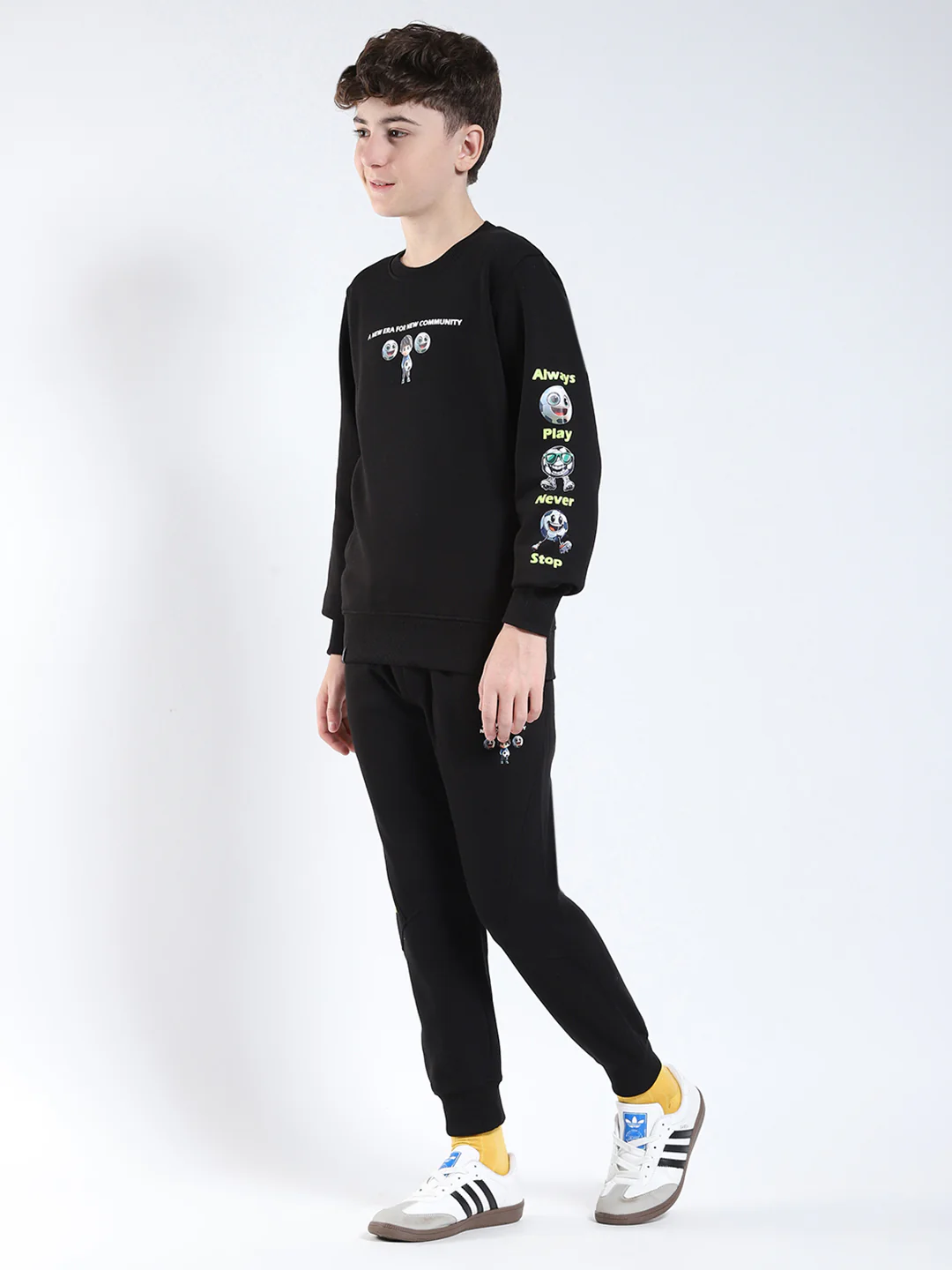 Boys Black Printed Collar Full Sleeve Winter Tracksuit - Image 3