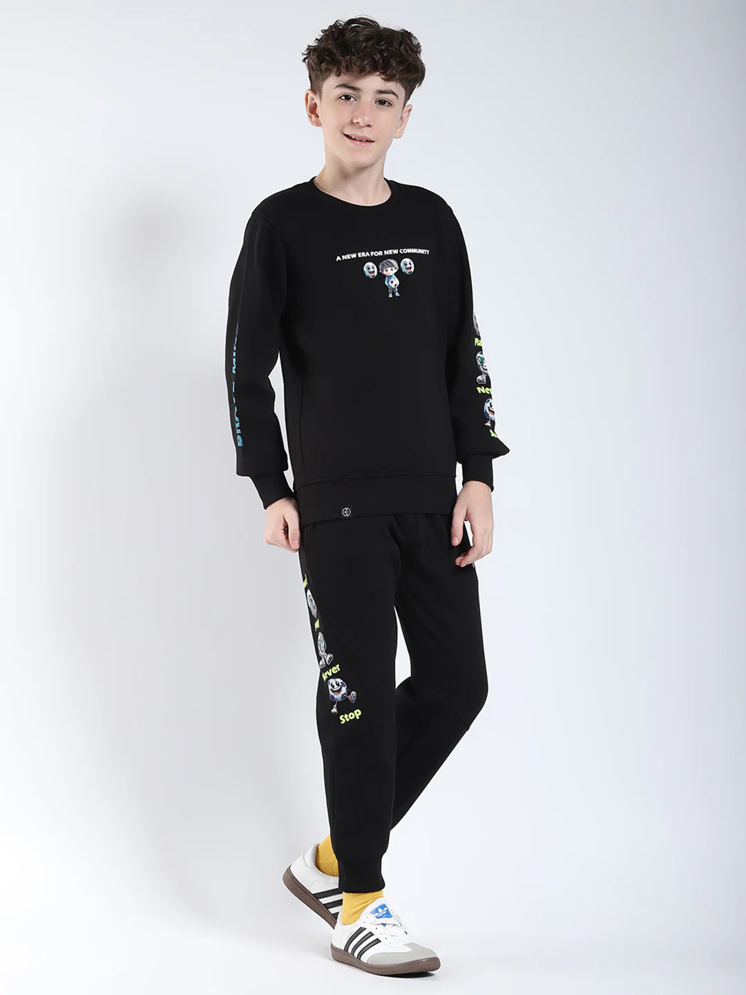 Boys Black Printed Collar Full Sleeve Winter Tracksuit - Image 4